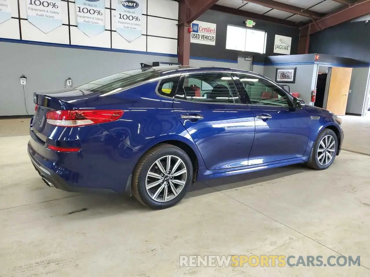 3 Photograph of a damaged car 5XXGT4L38KG303757 KIA OPTIMA 2019