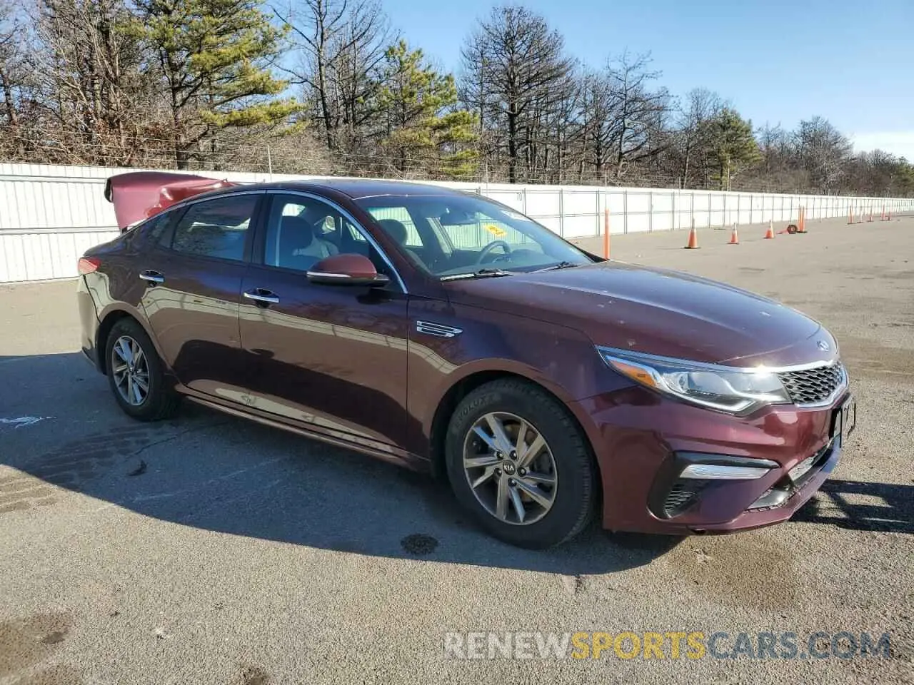 4 Photograph of a damaged car 5XXGT4L38KG317979 KIA OPTIMA 2019