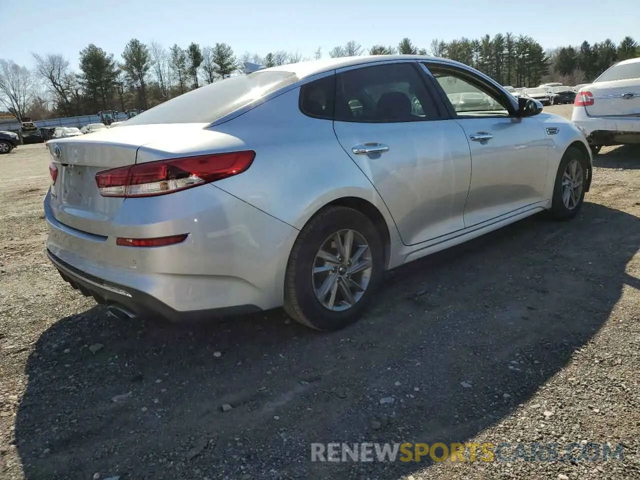 3 Фотография поврежденного автомобиля 5XXGT4L38KG323068 KIA OPTIMA 2019
