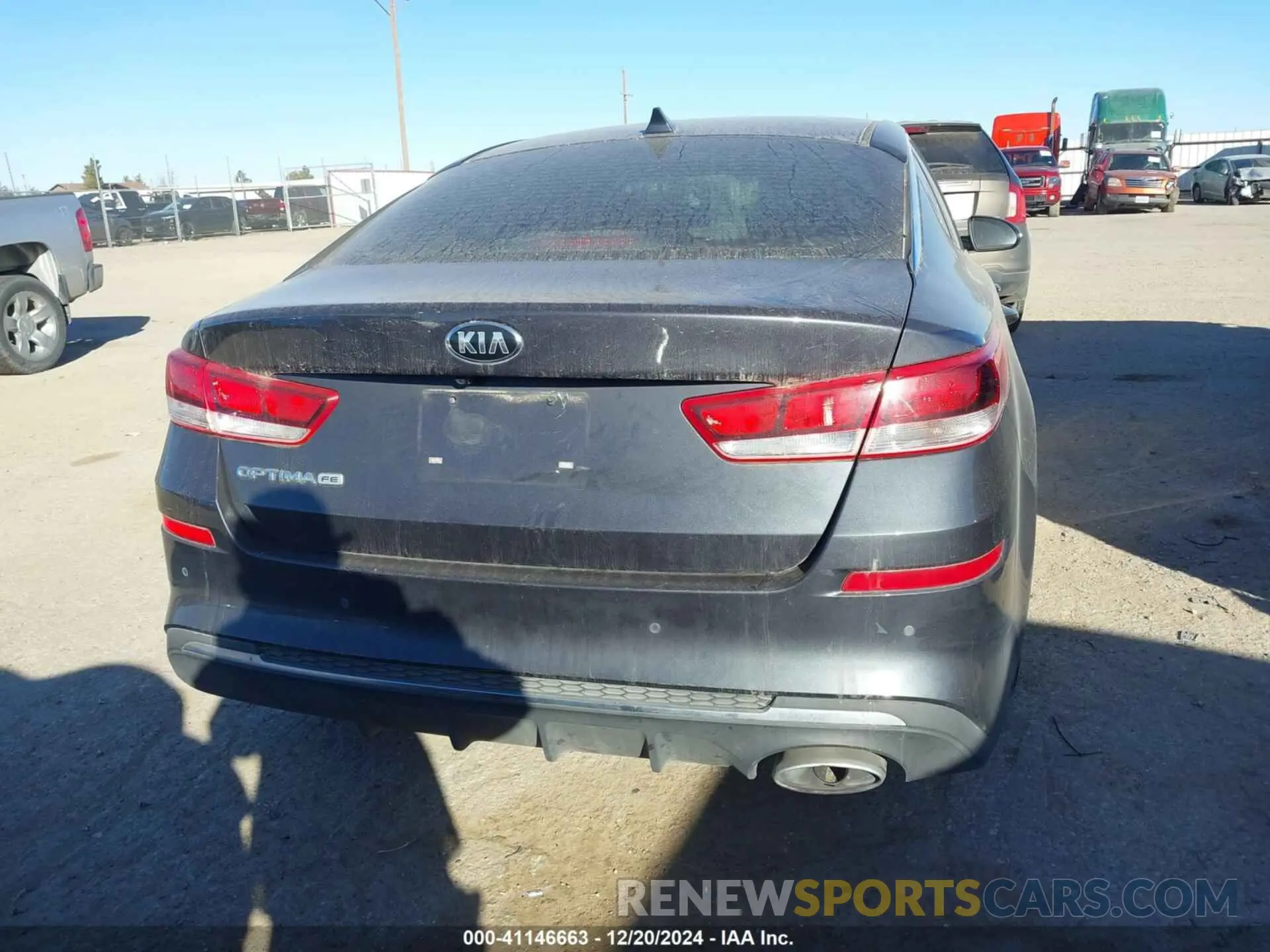 16 Photograph of a damaged car 5XXGT4L38KG324429 KIA OPTIMA 2019