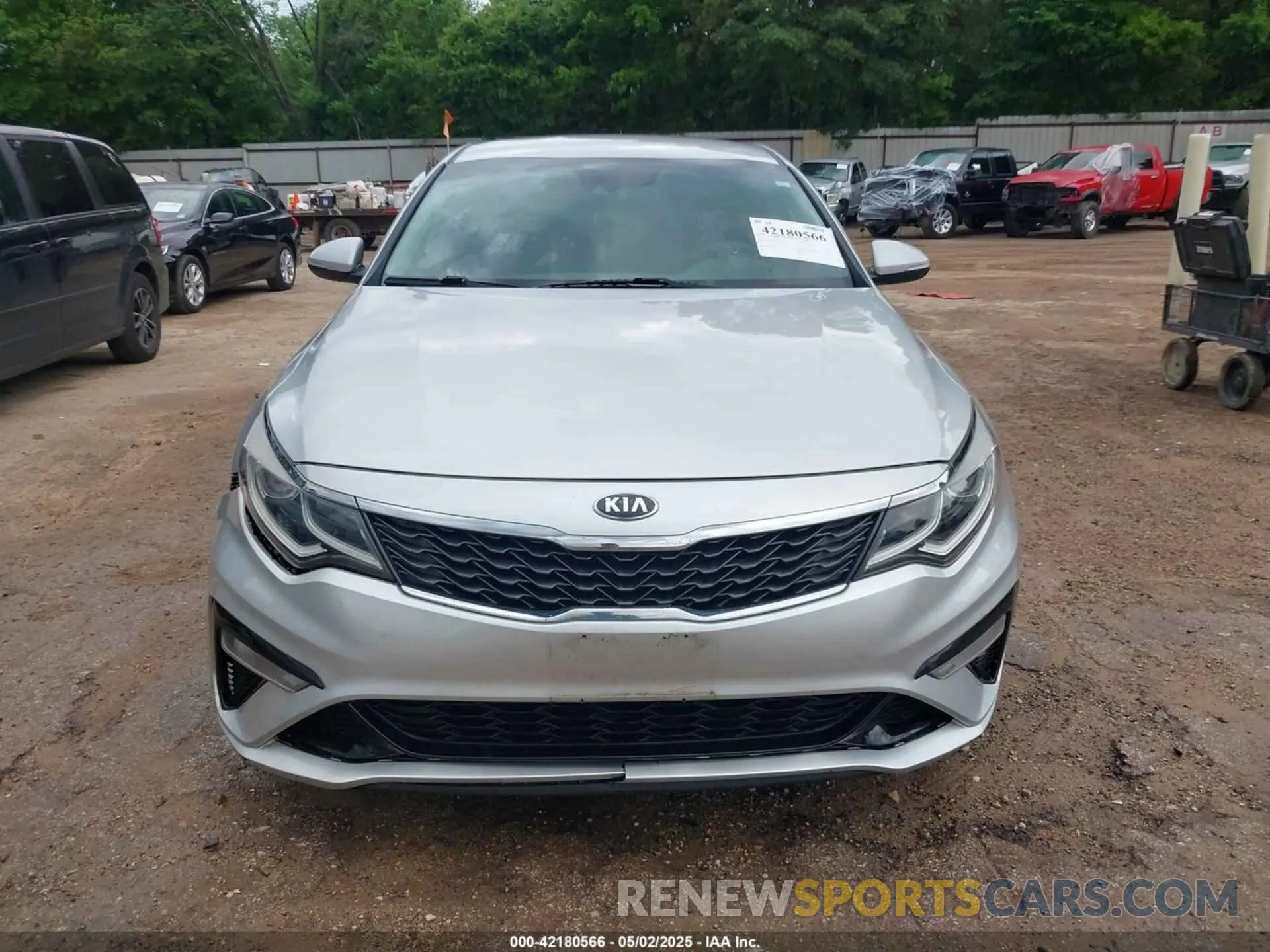 11 Photograph of a damaged car 5XXGT4L38KG342820 KIA OPTIMA 2019