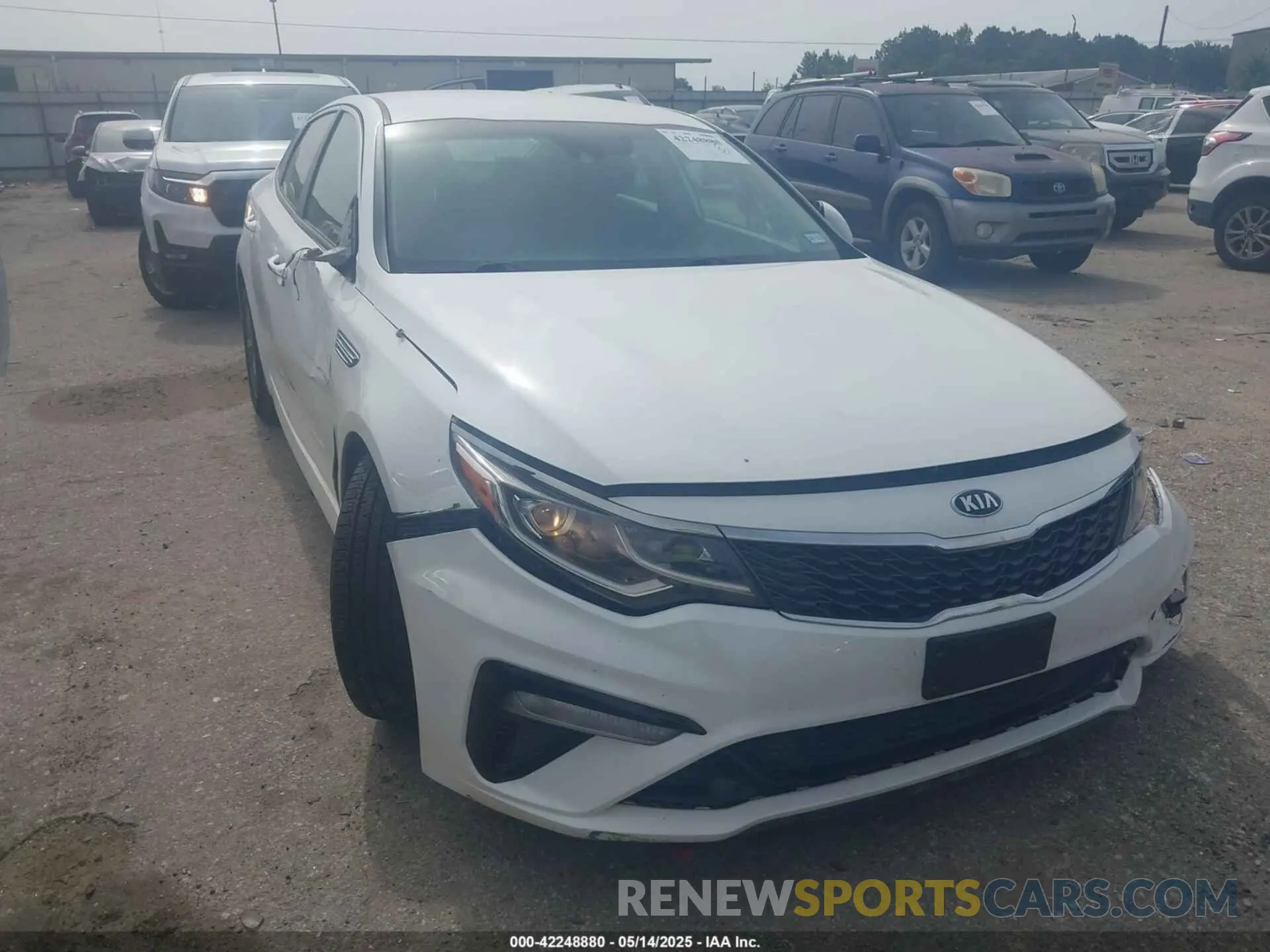 1 Photograph of a damaged car 5XXGT4L38KG350626 KIA OPTIMA 2019