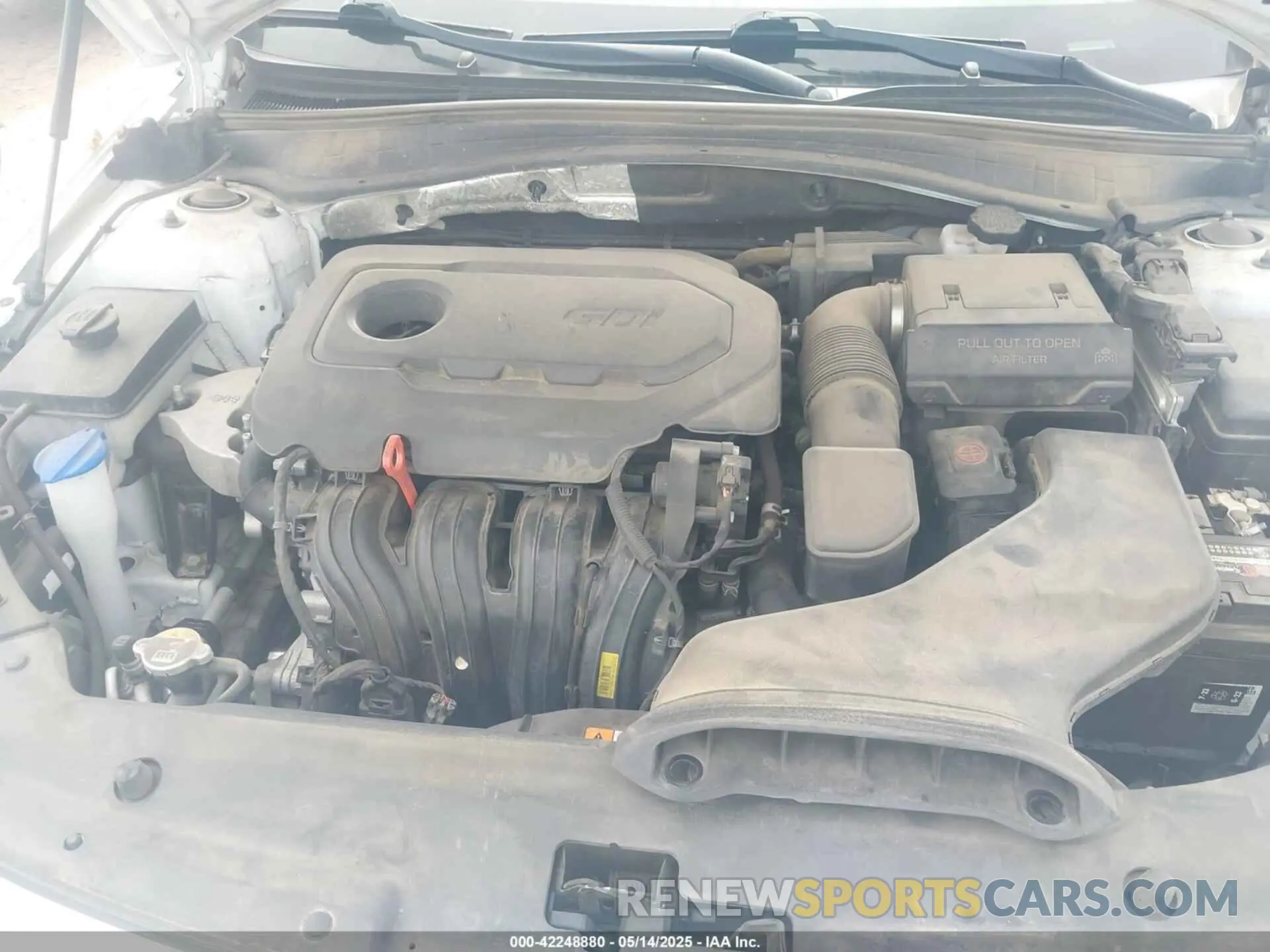 10 Photograph of a damaged car 5XXGT4L38KG350626 KIA OPTIMA 2019