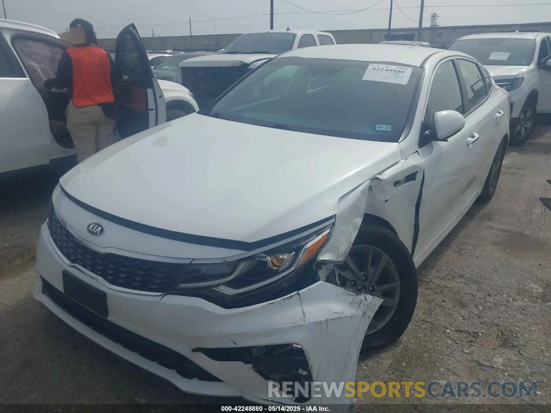 2 Photograph of a damaged car 5XXGT4L38KG350626 KIA OPTIMA 2019