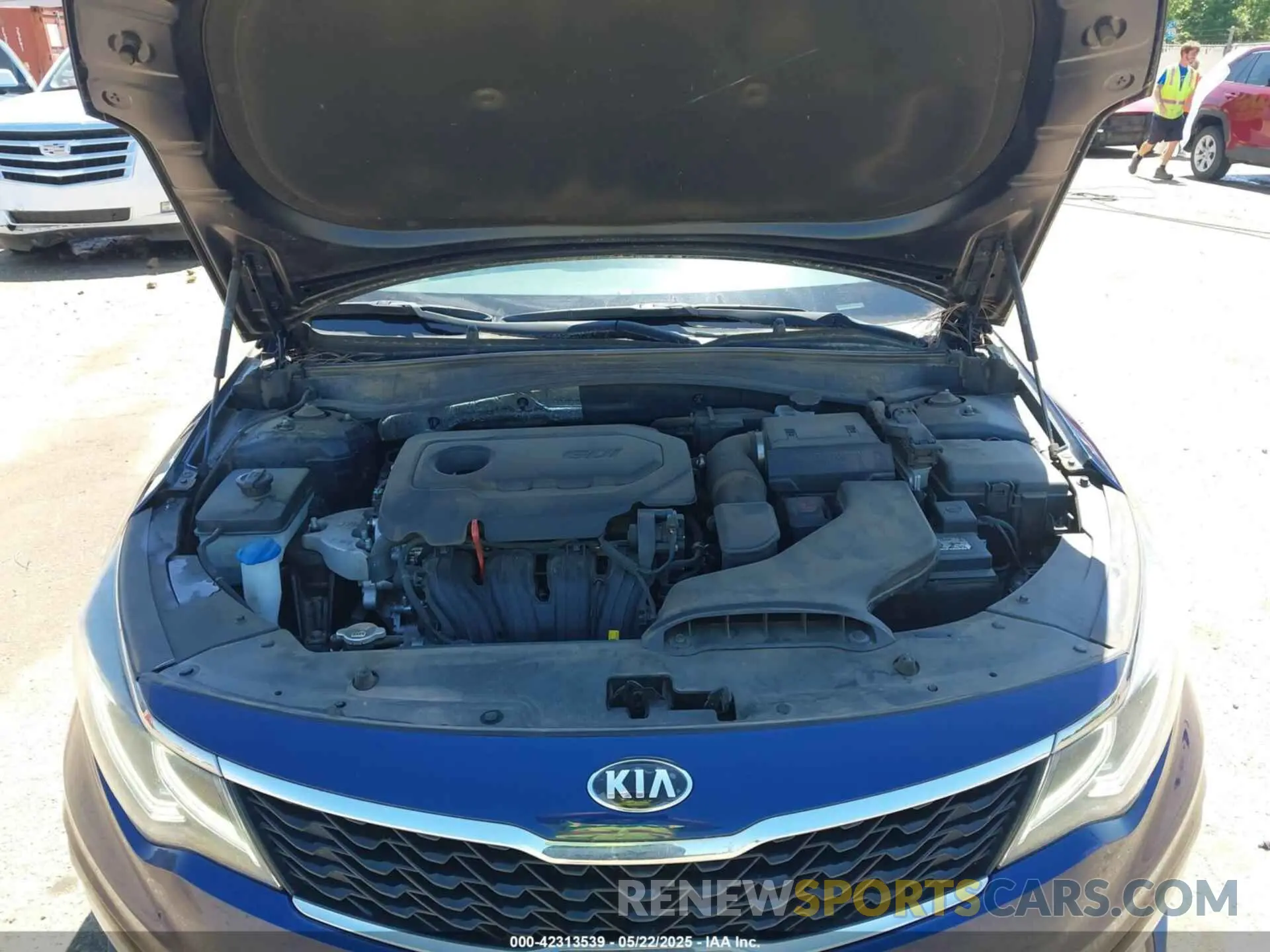 10 Photograph of a damaged car 5XXGT4L38KG359424 KIA OPTIMA 2019
