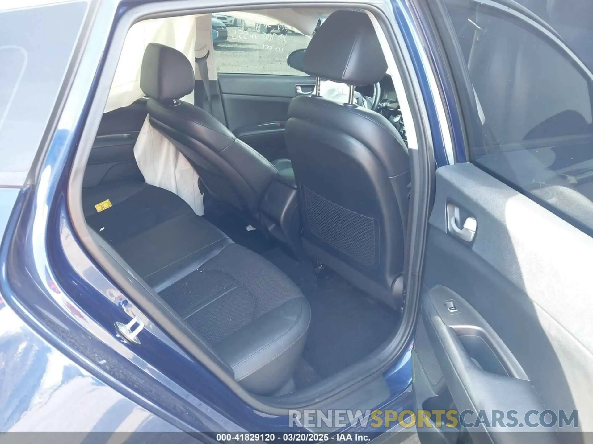 8 Photograph of a damaged car 5XXGT4L38KG365515 KIA OPTIMA 2019