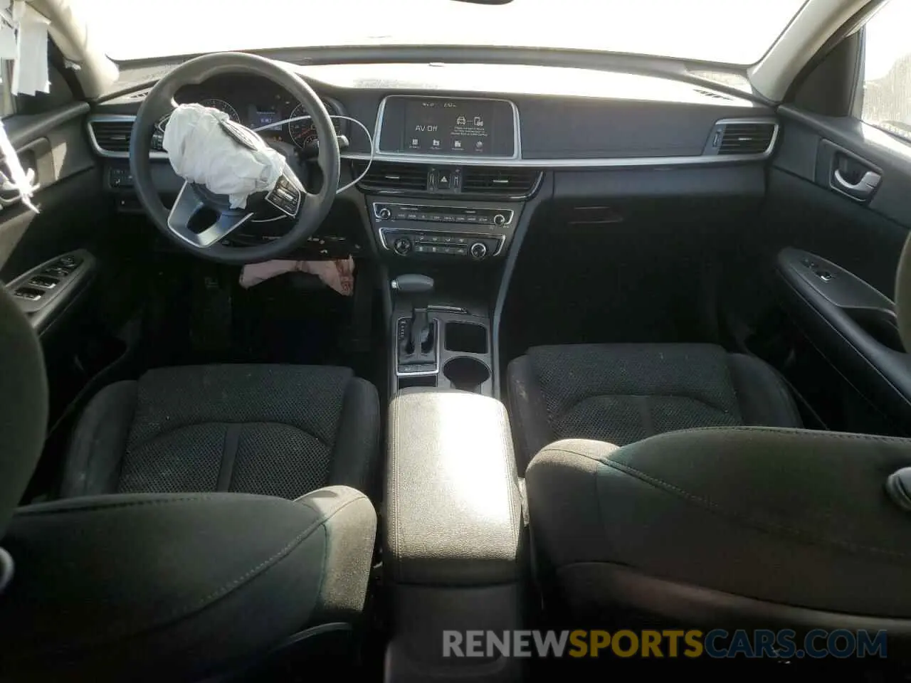8 Фотография поврежденного автомобиля 5XXGT4L38KG368382 KIA OPTIMA 2019