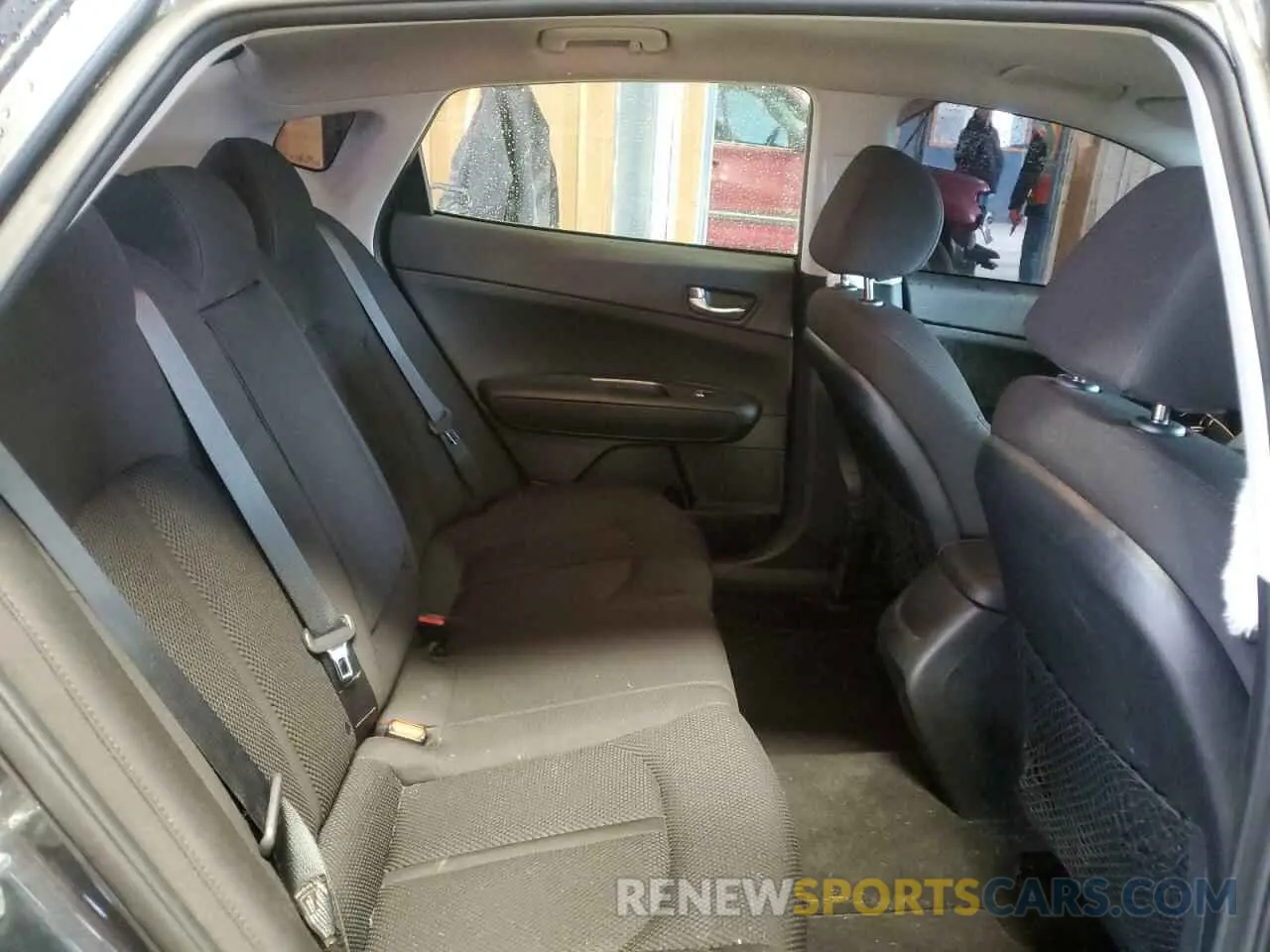 10 Photograph of a damaged car 5XXGT4L38KG378054 KIA OPTIMA 2019