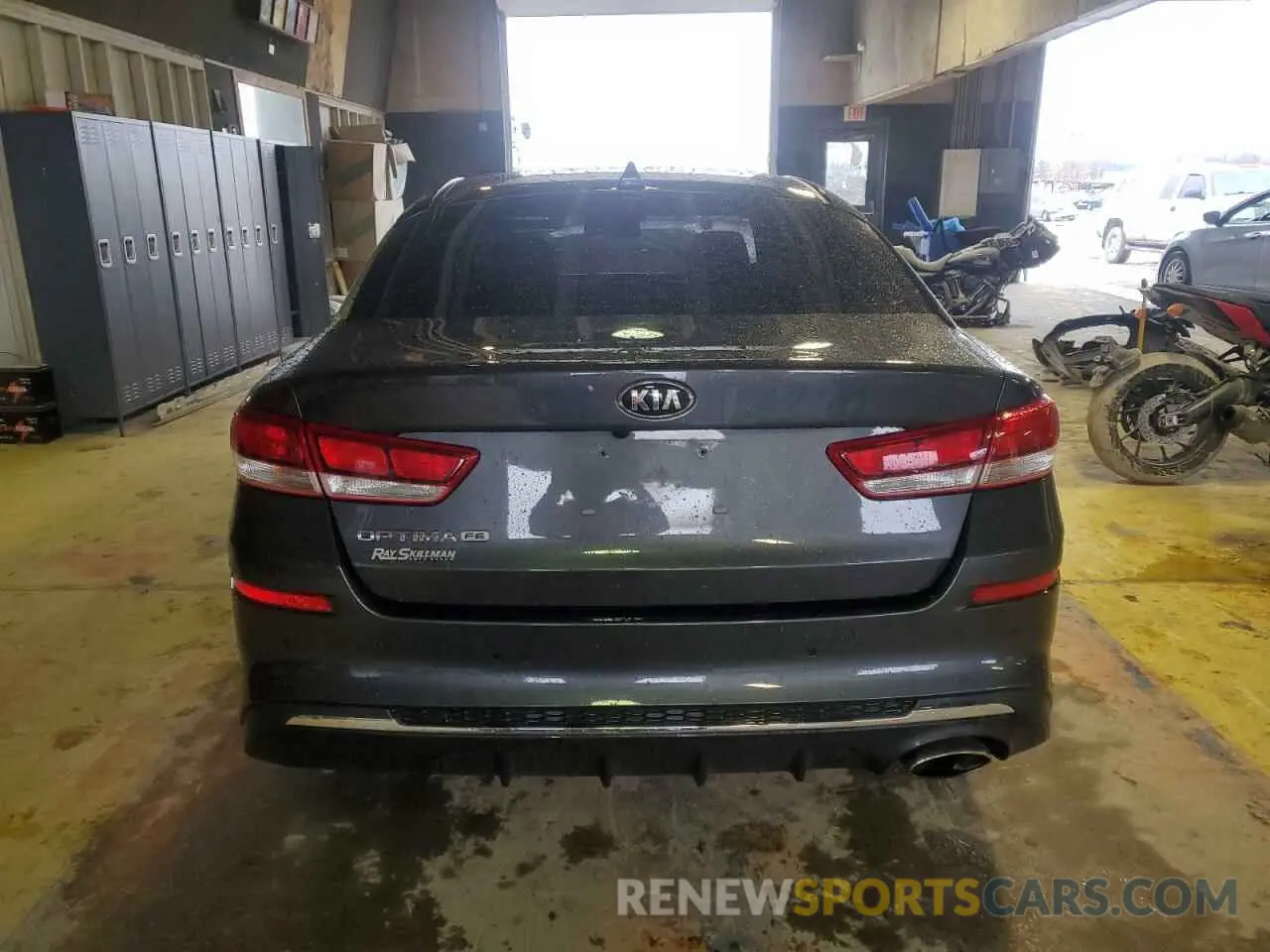 6 Photograph of a damaged car 5XXGT4L38KG378054 KIA OPTIMA 2019