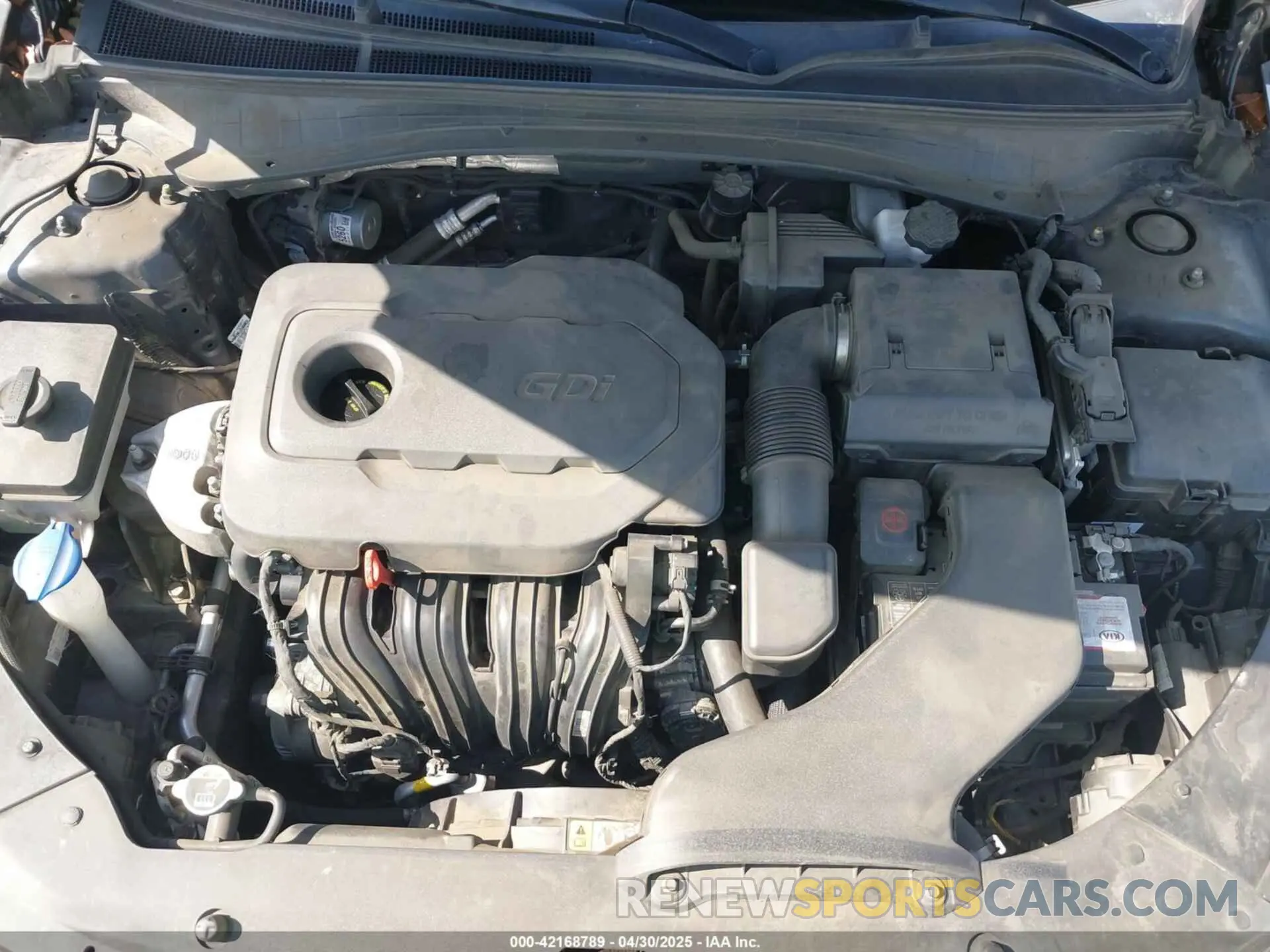 10 Фотография поврежденного автомобиля 5XXGT4L39KG288153 KIA OPTIMA 2019