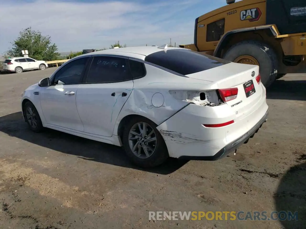 2 Photograph of a damaged car 5XXGT4L39KG318509 KIA OPTIMA 2019
