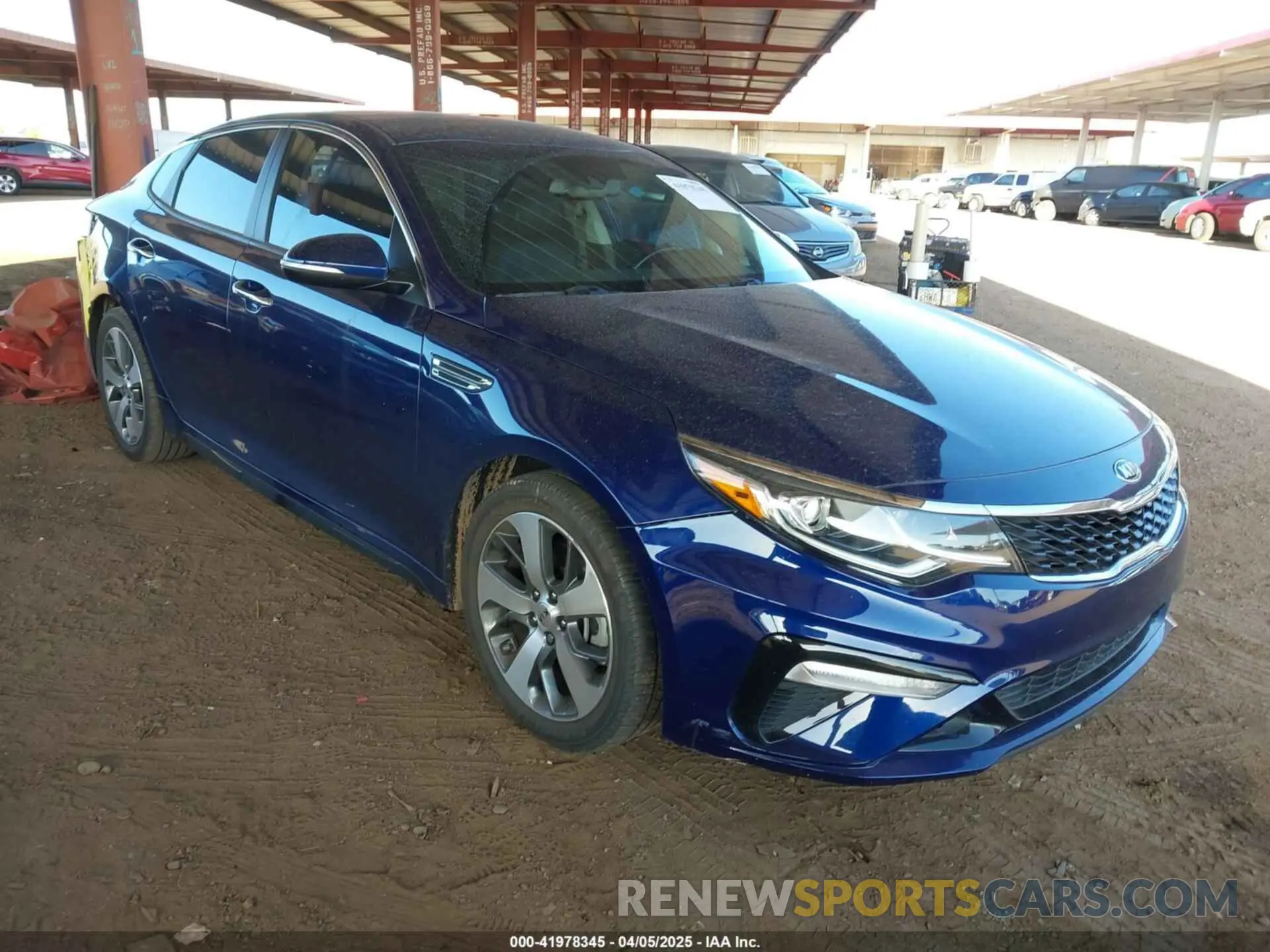 1 Photograph of a damaged car 5XXGT4L39KG319255 KIA OPTIMA 2019