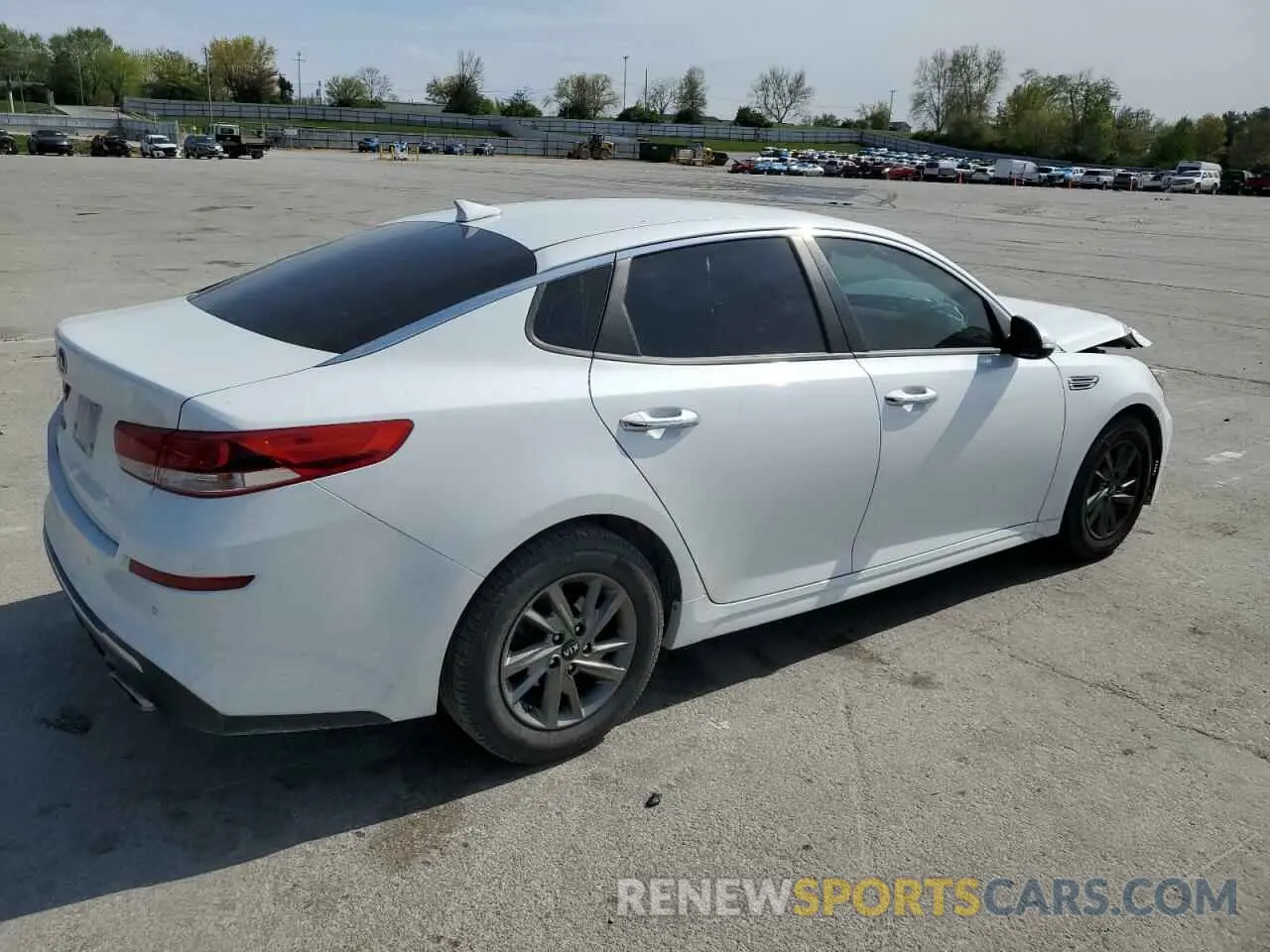 3 Photograph of a damaged car 5XXGT4L39KG330661 KIA OPTIMA 2019