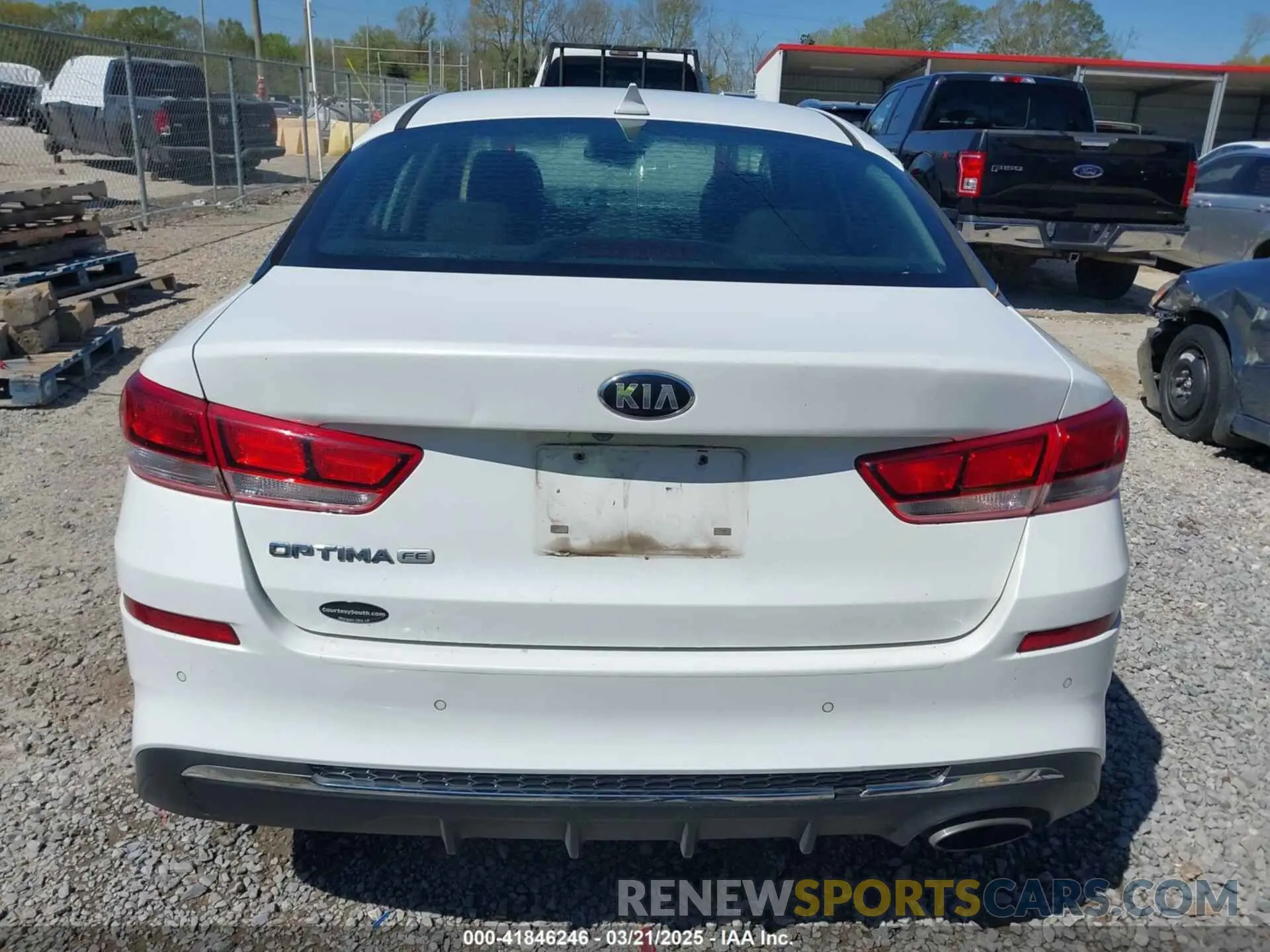 17 Фотография поврежденного автомобиля 5XXGT4L39KG333818 KIA OPTIMA 2019
