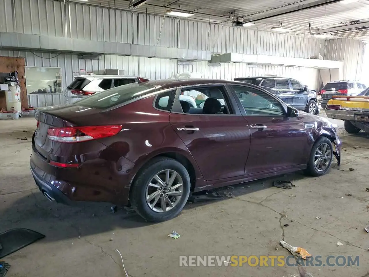 3 Фотография поврежденного автомобиля 5XXGT4L39KG338873 KIA OPTIMA 2019