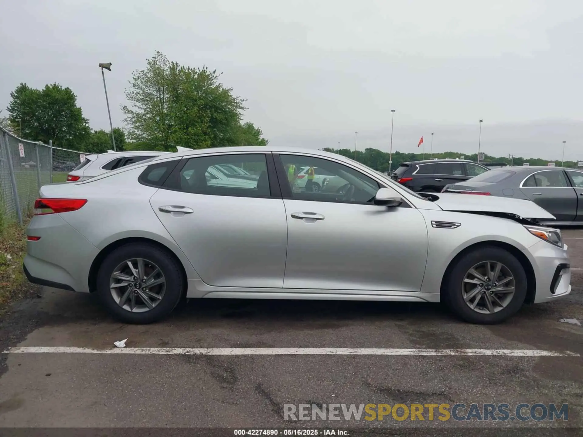 14 Photograph of a damaged car 5XXGT4L39KG350246 KIA OPTIMA 2019