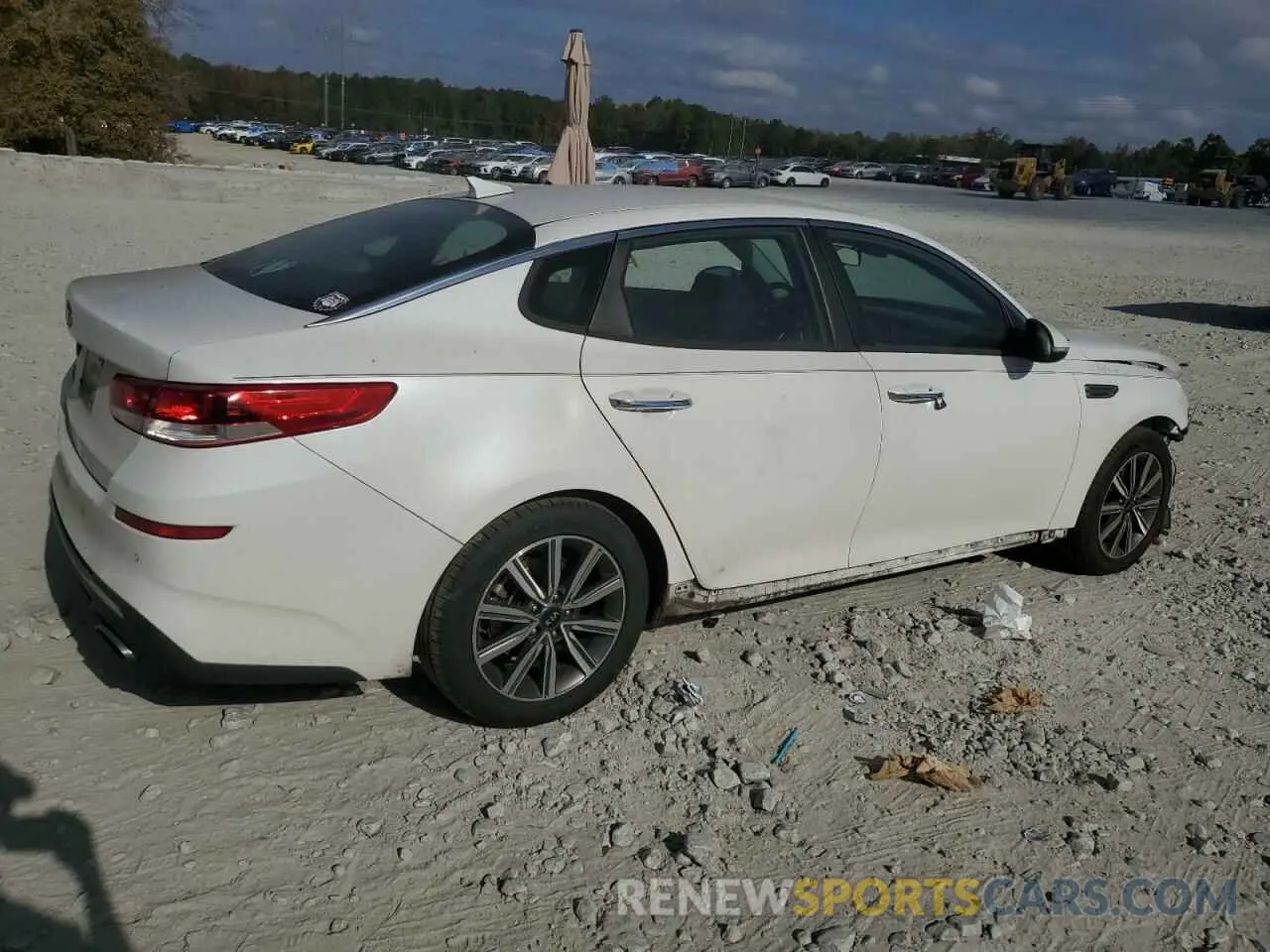 3 Photograph of a damaged car 5XXGT4L39KG358993 KIA OPTIMA 2019