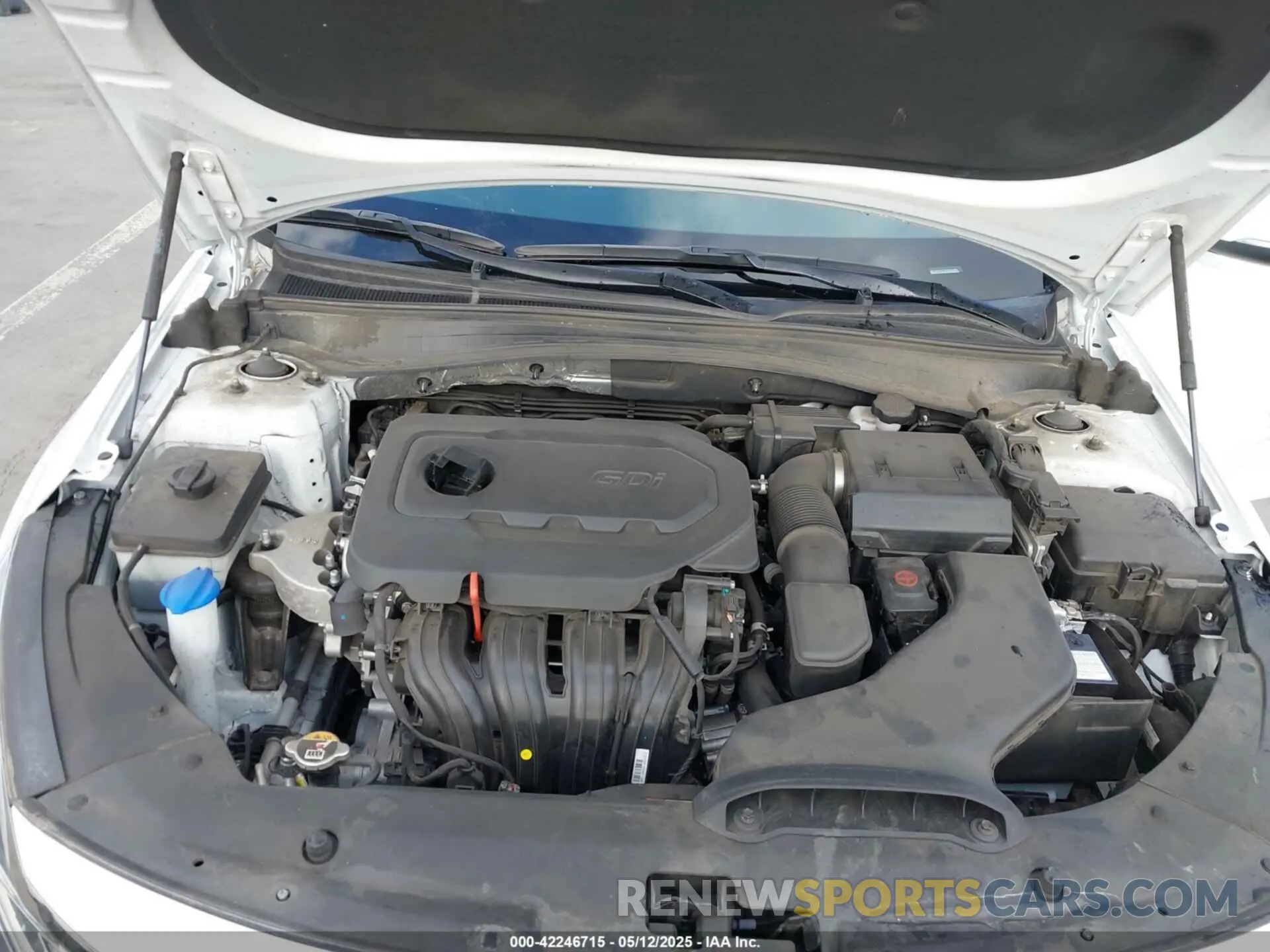 10 Photograph of a damaged car 5XXGT4L39KG363899 KIA OPTIMA 2019
