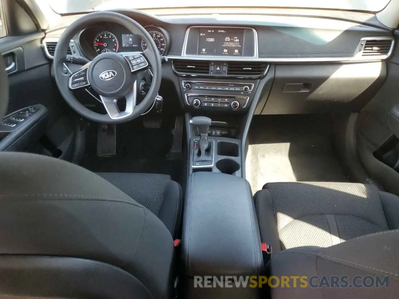8 Фотография поврежденного автомобиля 5XXGT4L3XKG285682 KIA OPTIMA 2019