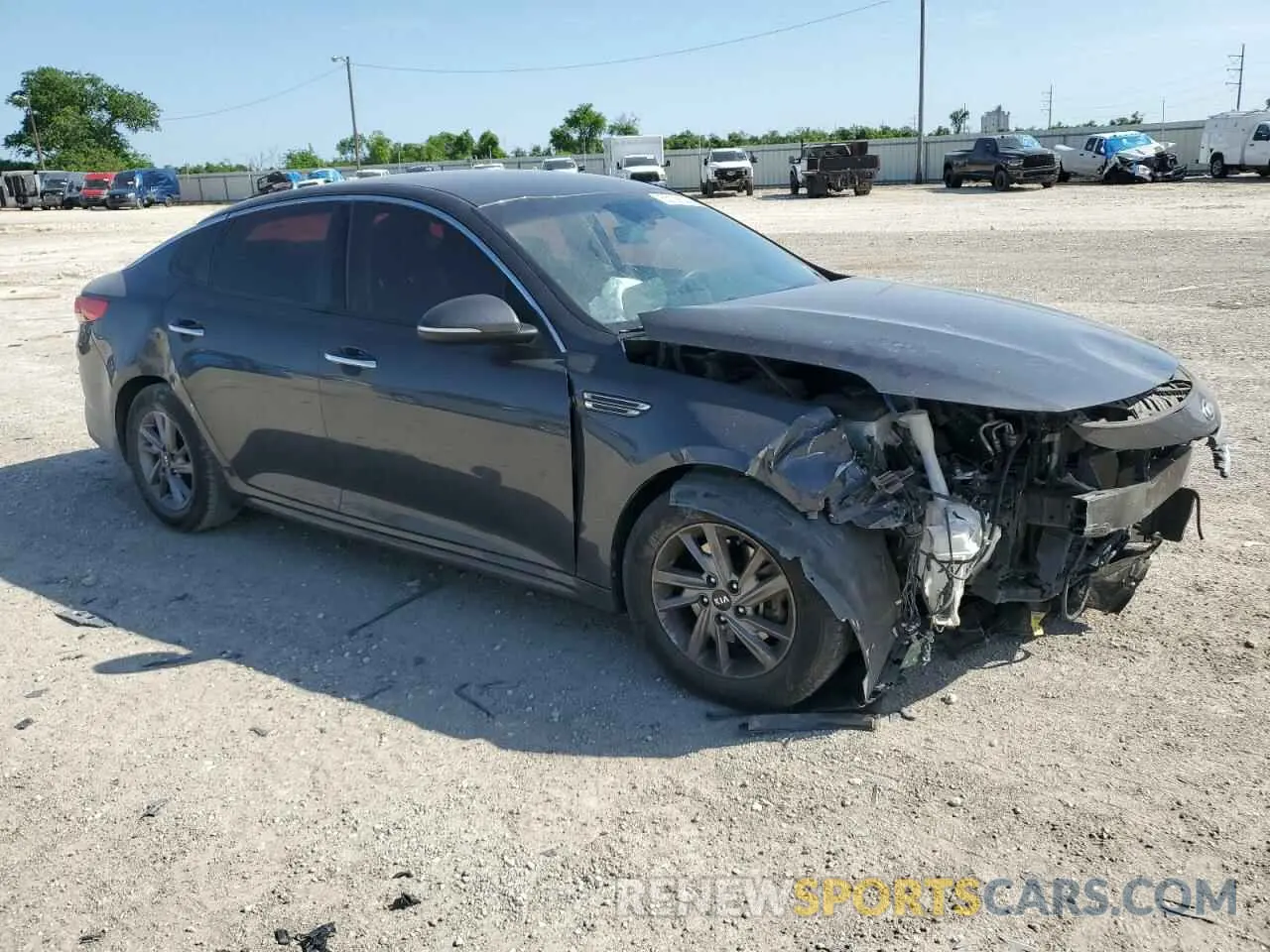 4 Фотография поврежденного автомобиля 5XXGT4L3XKG302108 KIA OPTIMA 2019