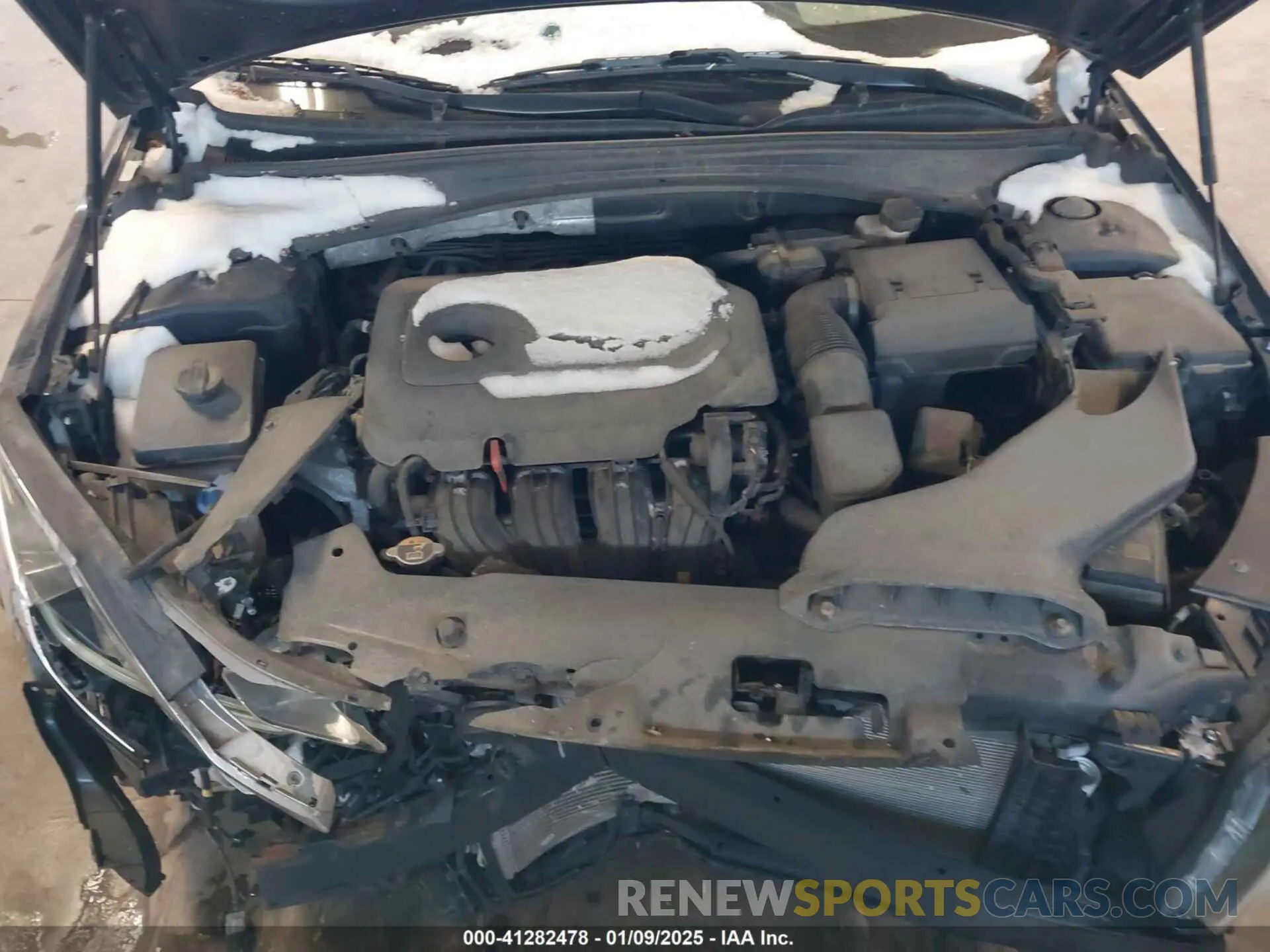 10 Photograph of a damaged car 5XXGT4L3XKG317045 KIA OPTIMA 2019