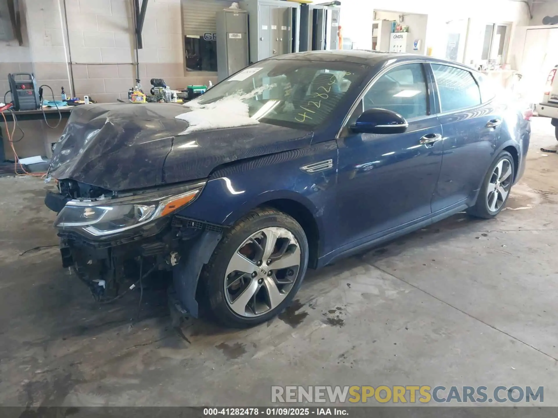 2 Photograph of a damaged car 5XXGT4L3XKG317045 KIA OPTIMA 2019