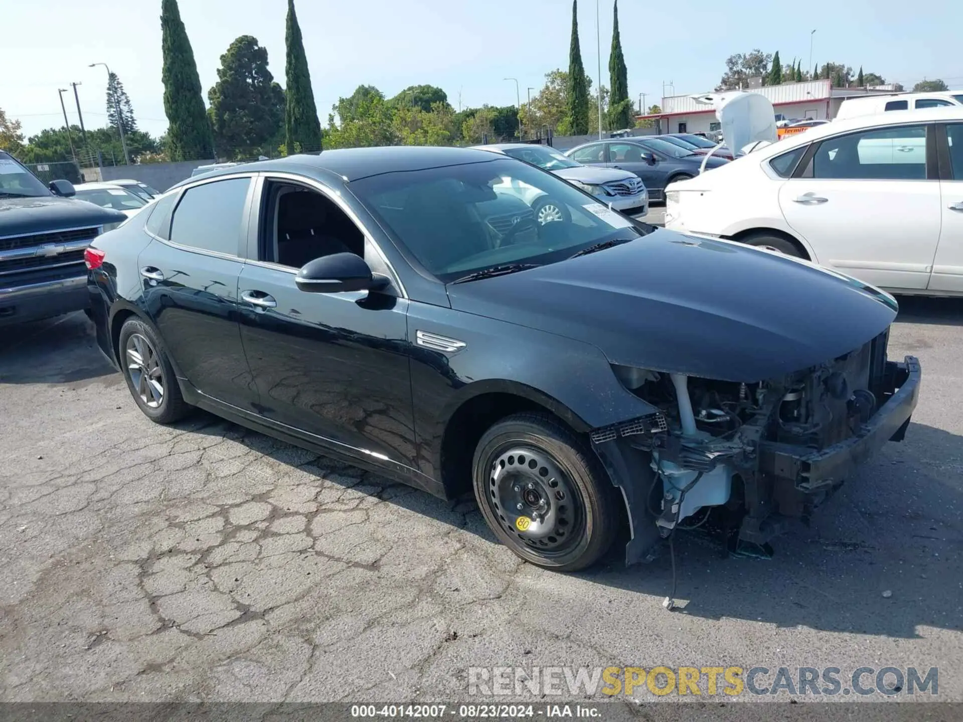 1 Photograph of a damaged car 5XXGT4L3XKG318051 KIA OPTIMA 2019