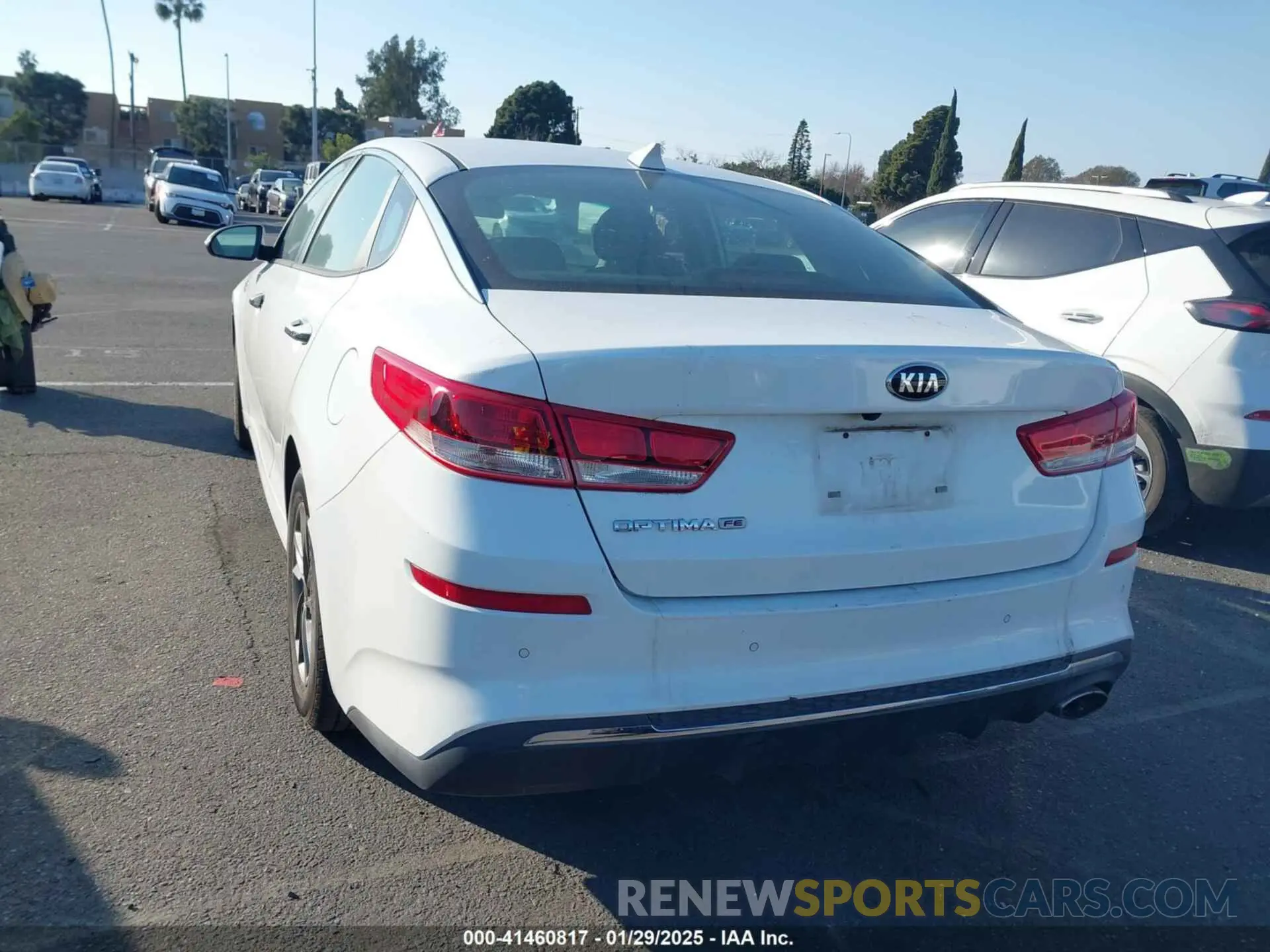 3 Фотография поврежденного автомобиля 5XXGT4L3XKG335044 KIA OPTIMA 2019