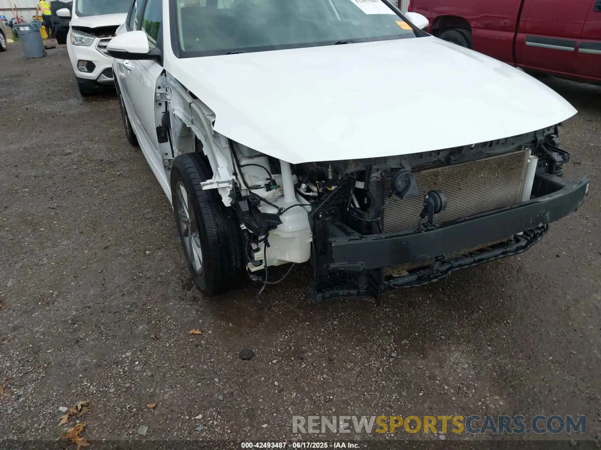 6 Photograph of a damaged car 5XXGT4L3XKG335769 KIA OPTIMA 2019
