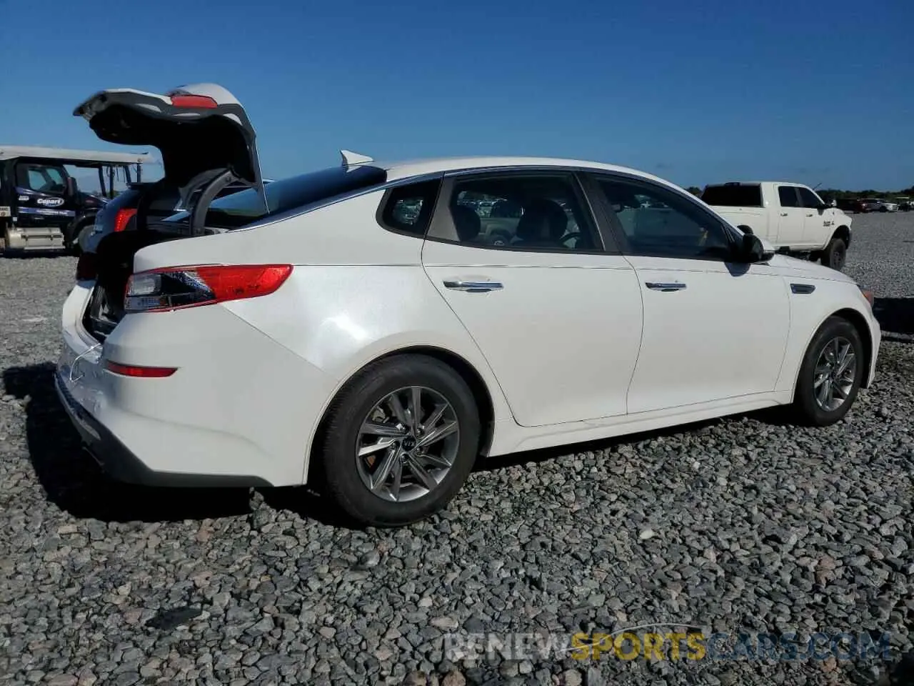3 Фотография поврежденного автомобиля 5XXGT4L3XKG345072 KIA OPTIMA 2019