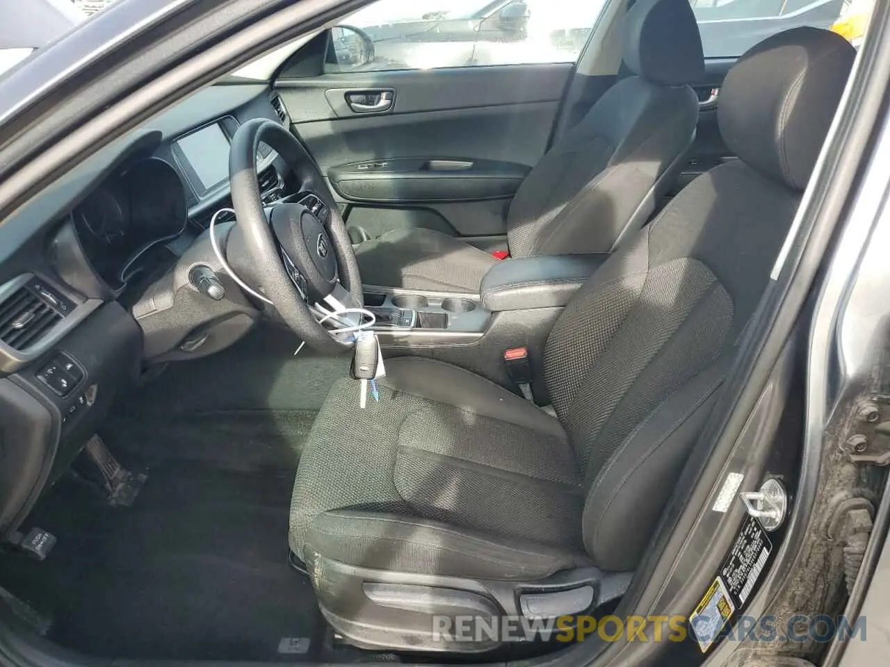7 Фотография поврежденного автомобиля 5XXGT4L3XKG378380 KIA OPTIMA 2019