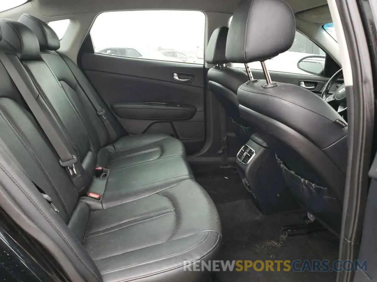 10 Фотография поврежденного автомобиля 5XXGU4L10KG304073 KIA OPTIMA 2019