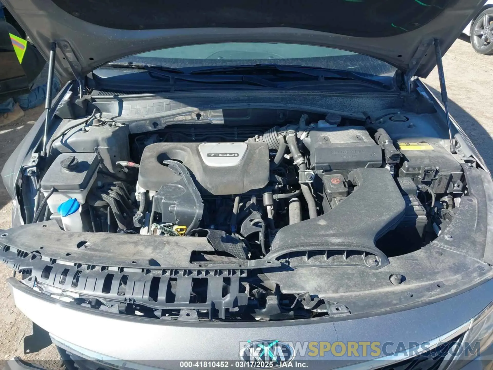 10 Фотография поврежденного автомобиля 5XXGU4L13KG313771 KIA OPTIMA 2019