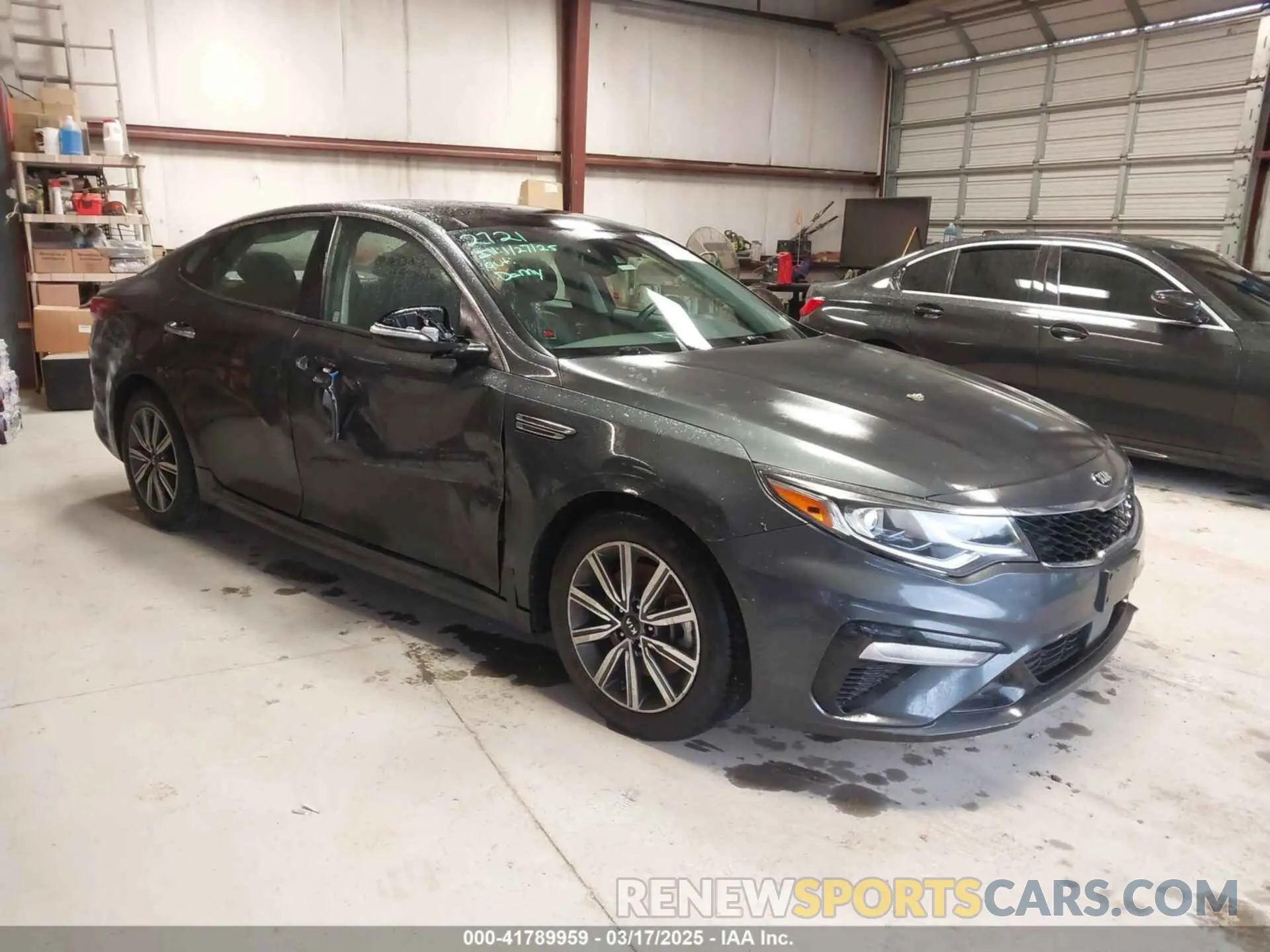 1 Photograph of a damaged car 5XXGU4L15KG298304 KIA OPTIMA 2019