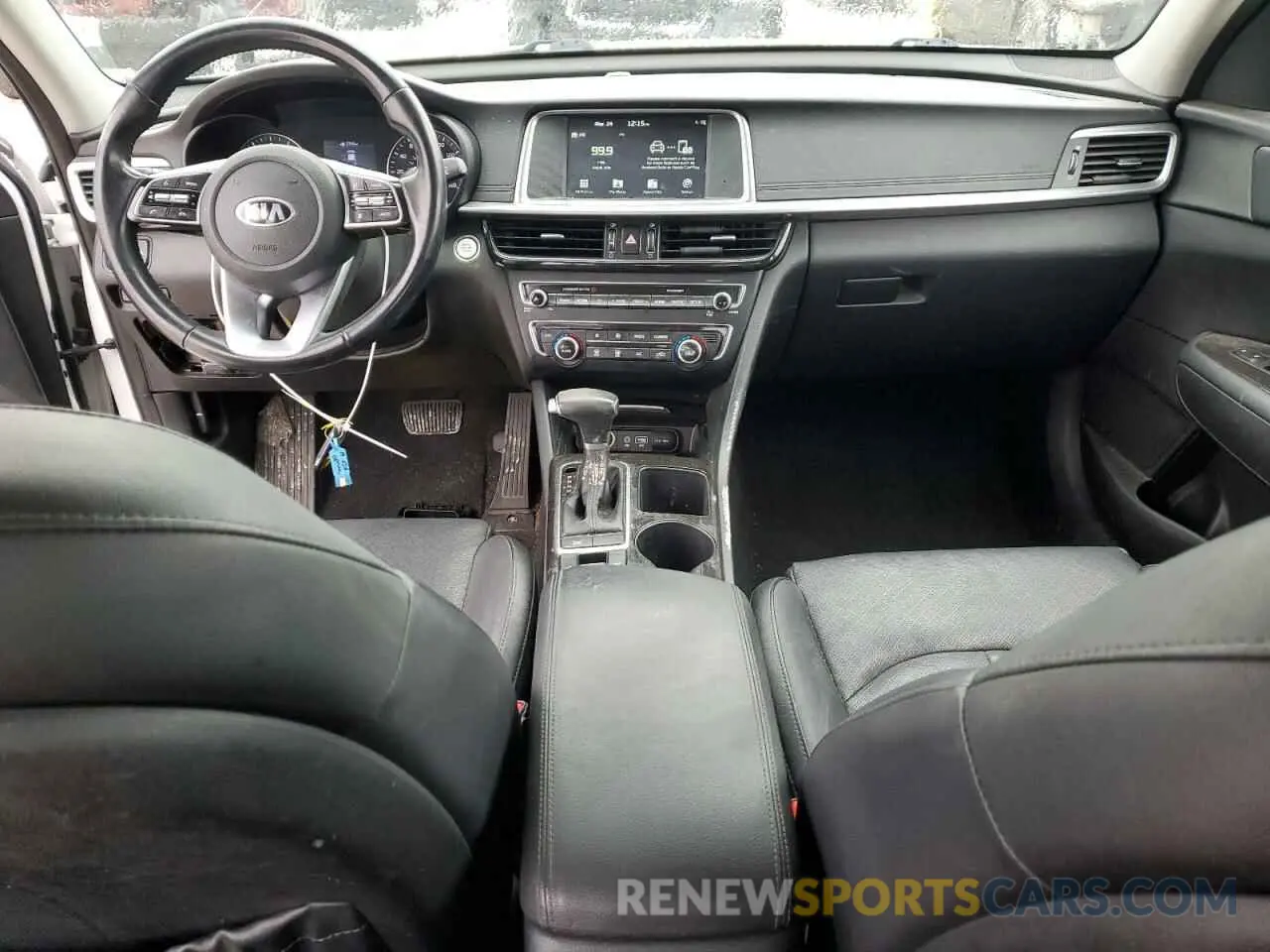 8 Photograph of a damaged car 5XXGU4L17KG315670 KIA OPTIMA 2019