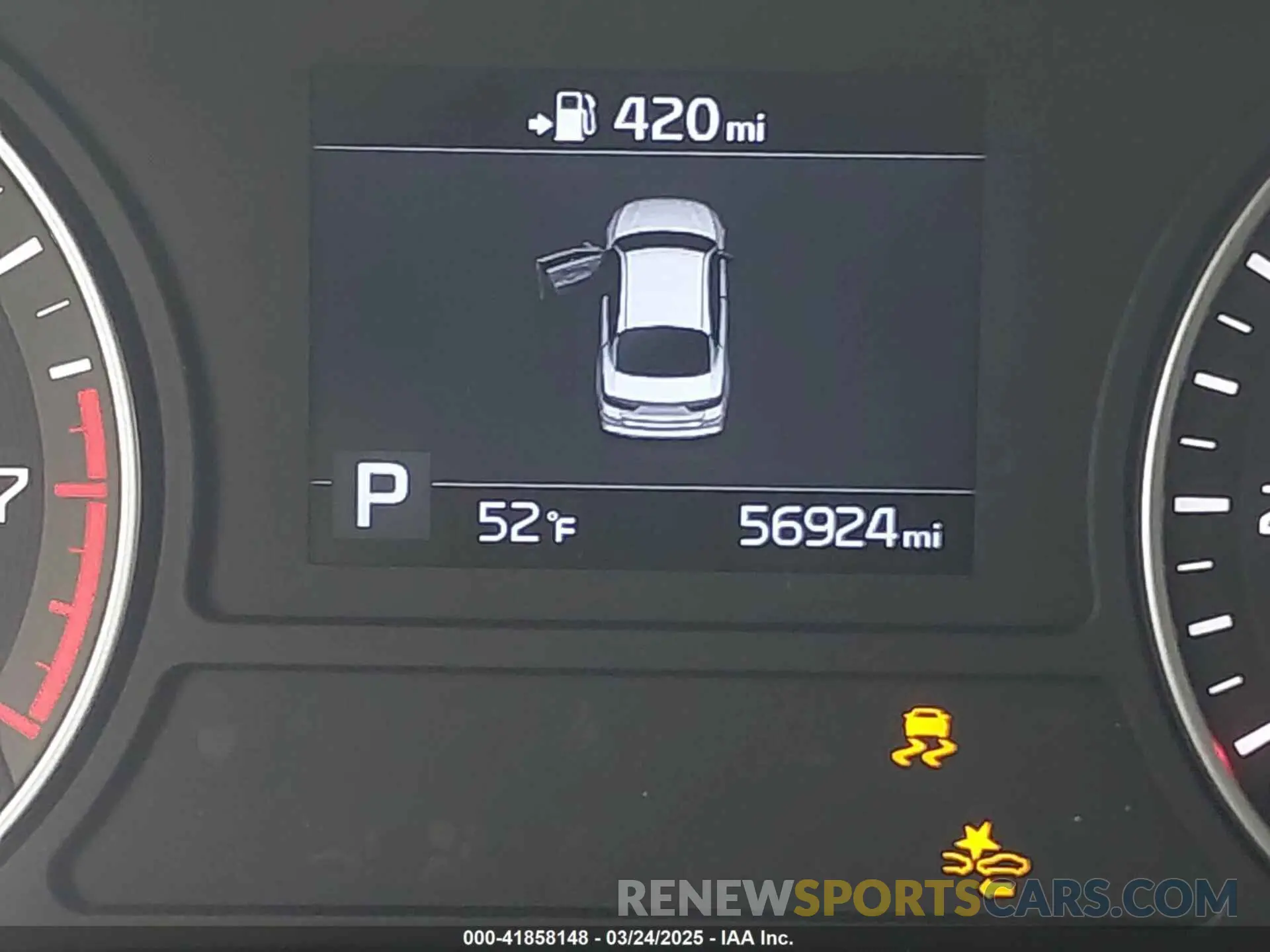 14 Photograph of a damaged car 5XXGU4L17KG327897 KIA OPTIMA 2019