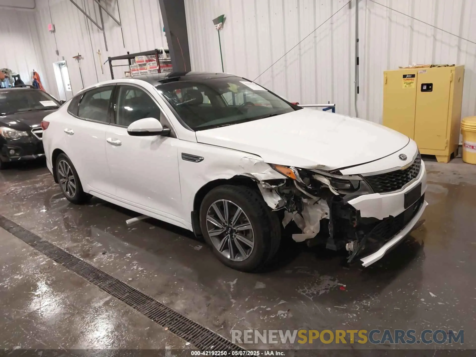 1 Photograph of a damaged car 5XXGU4L18KG314561 KIA OPTIMA 2019