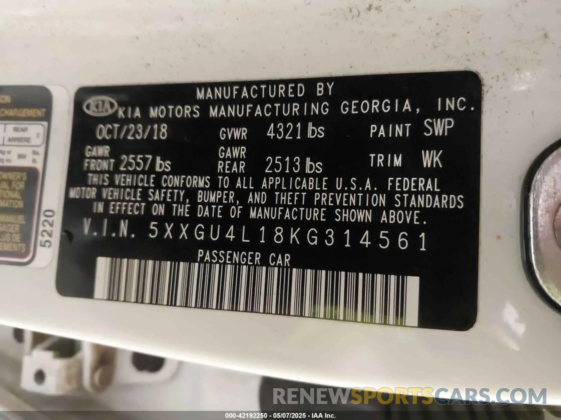 9 Photograph of a damaged car 5XXGU4L18KG314561 KIA OPTIMA 2019