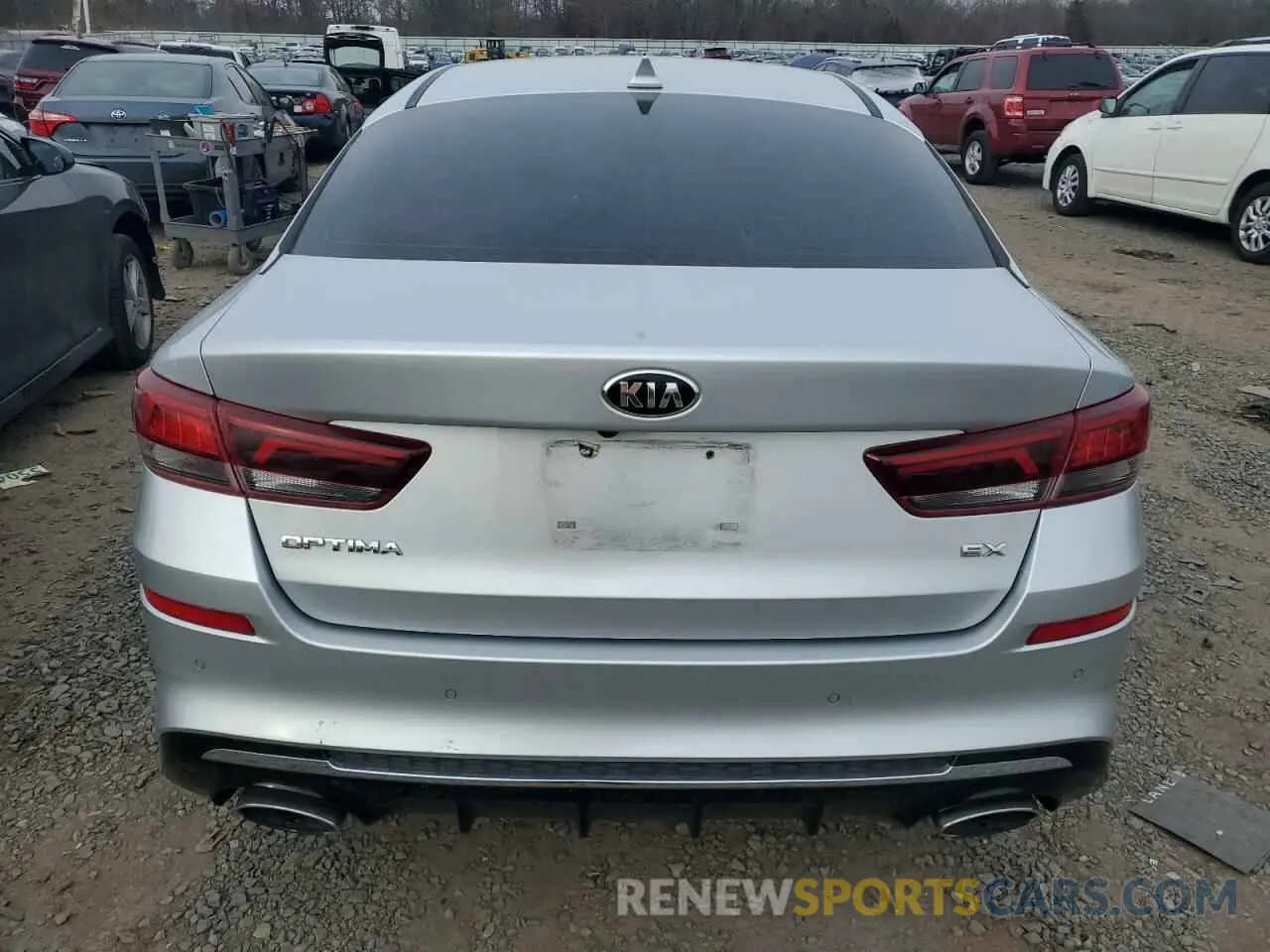 6 Фотография поврежденного автомобиля 5XXGU4L18KG343588 KIA OPTIMA 2019