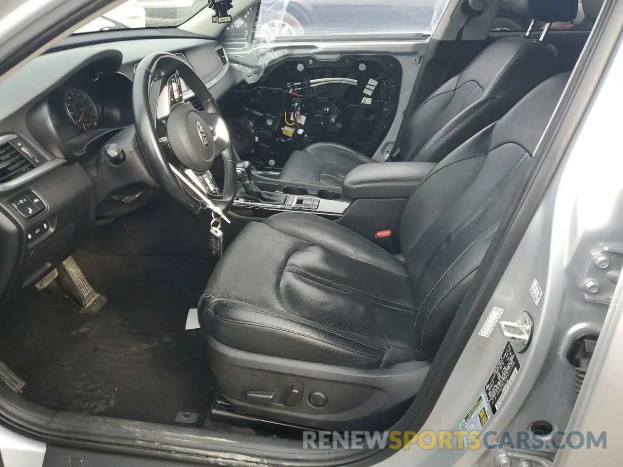 7 Фотография поврежденного автомобиля 5XXGU4L18KG343588 KIA OPTIMA 2019