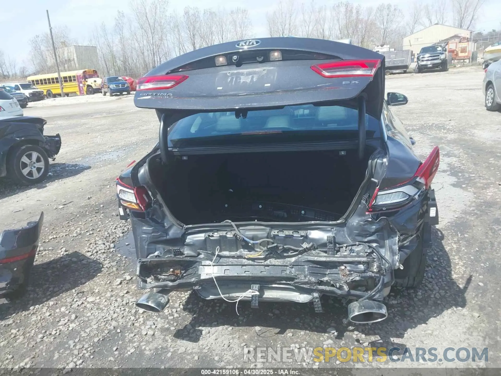 16 Photograph of a damaged car 5XXGU4L19KG307229 KIA OPTIMA 2019
