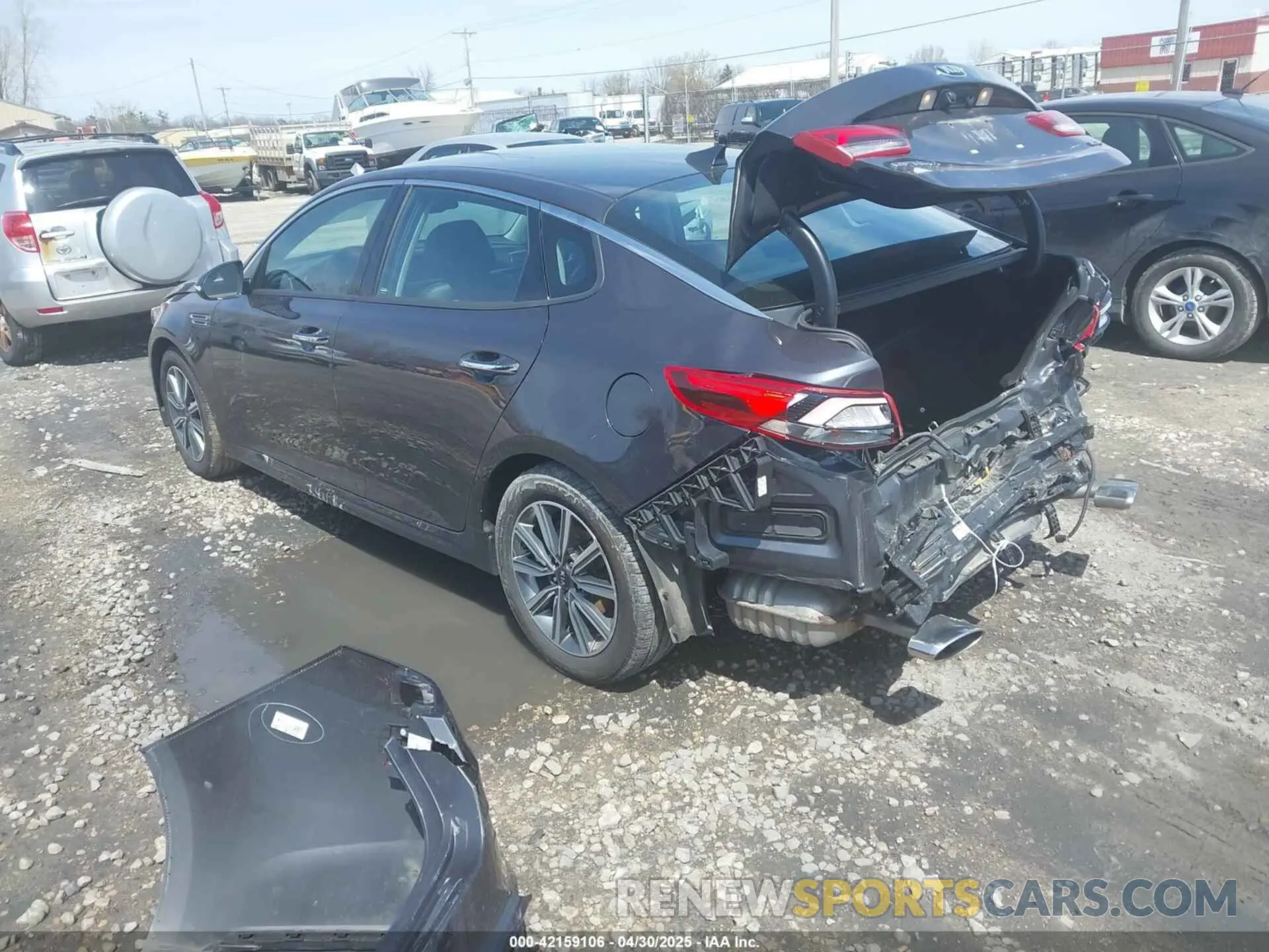 3 Photograph of a damaged car 5XXGU4L19KG307229 KIA OPTIMA 2019