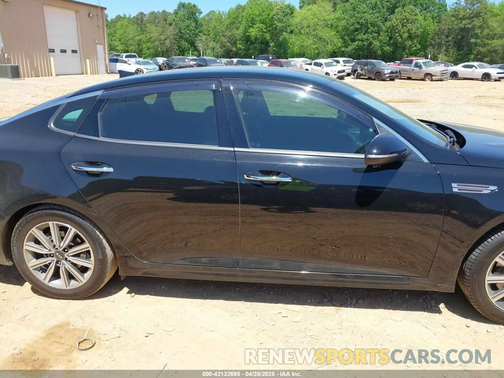 13 Photograph of a damaged car 5XXGU4L1XKG373613 KIA OPTIMA 2019