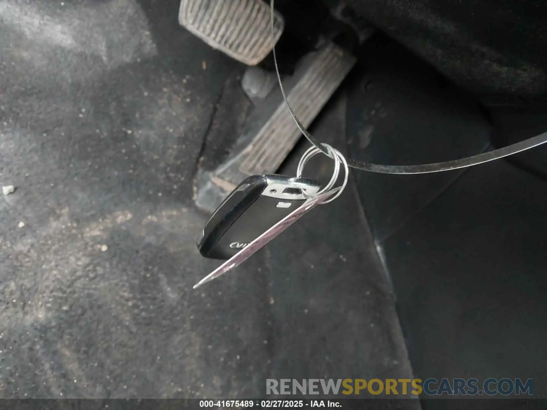 11 Photograph of a damaged car 5XXGV4L20KG314799 KIA OPTIMA 2019