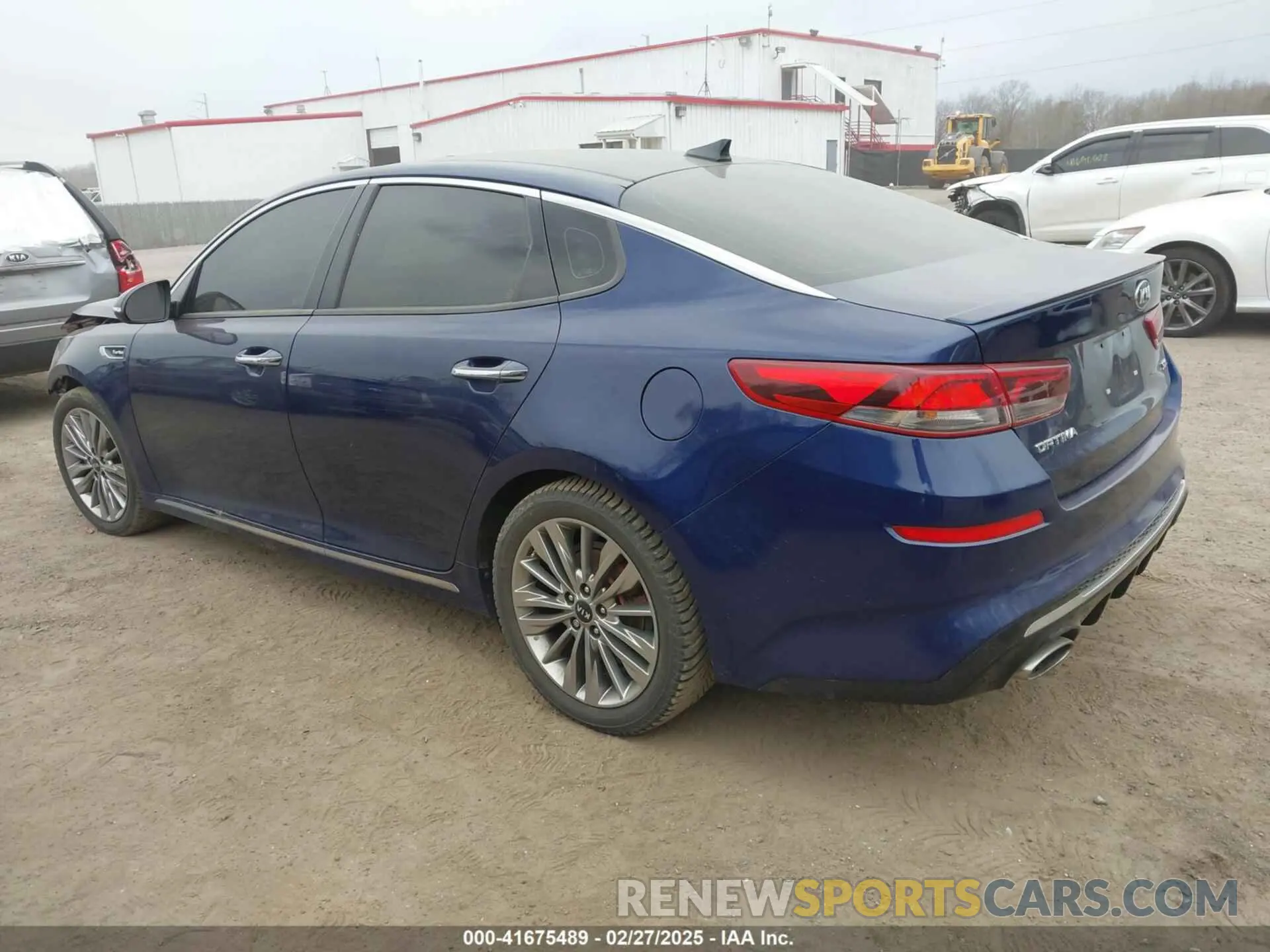 3 Photograph of a damaged car 5XXGV4L20KG314799 KIA OPTIMA 2019