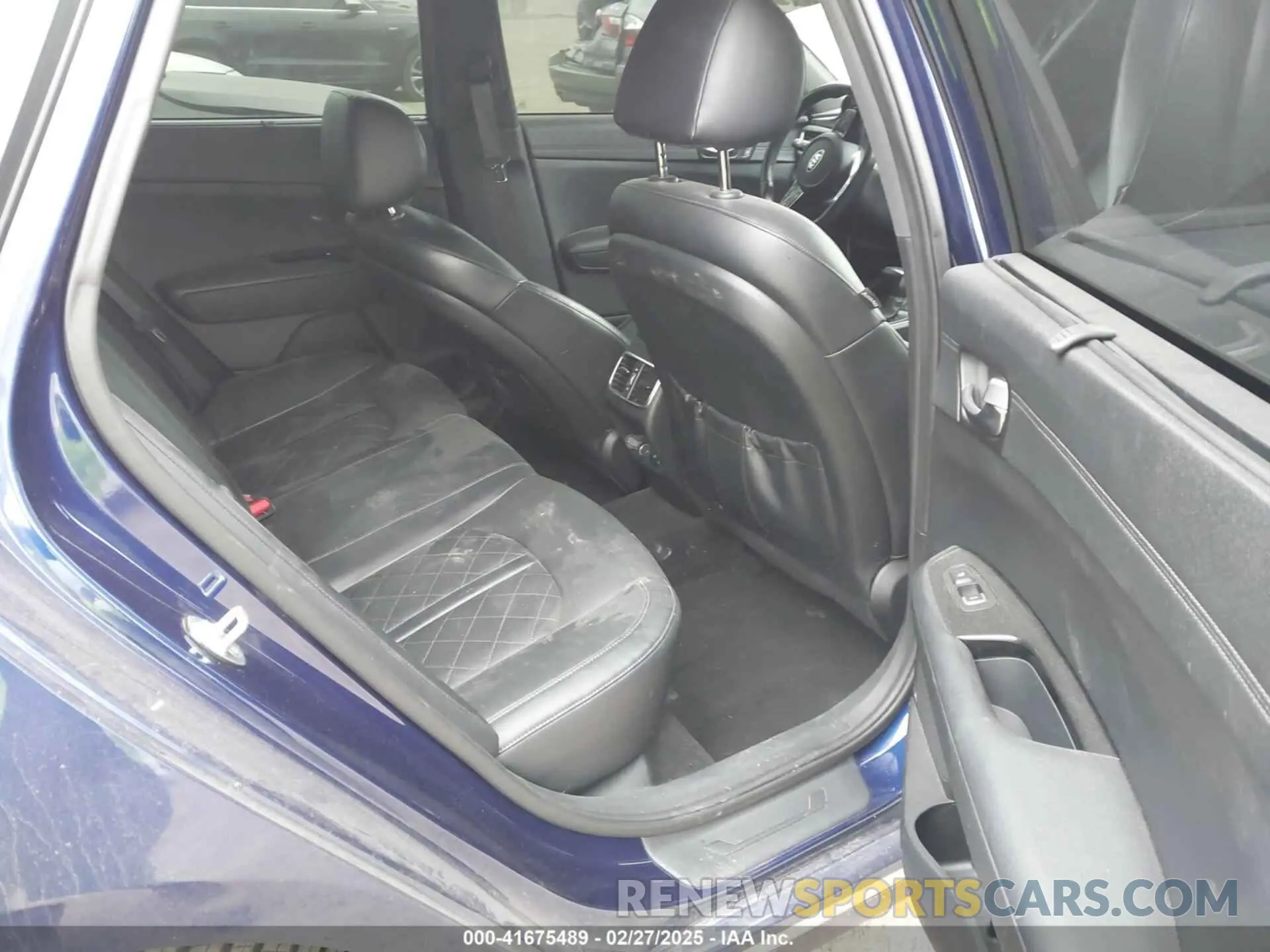 8 Photograph of a damaged car 5XXGV4L20KG314799 KIA OPTIMA 2019
