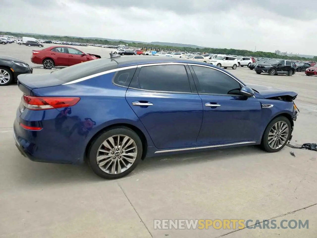 3 Фотография поврежденного автомобиля 5XXGV4L26KG304231 KIA OPTIMA 2019
