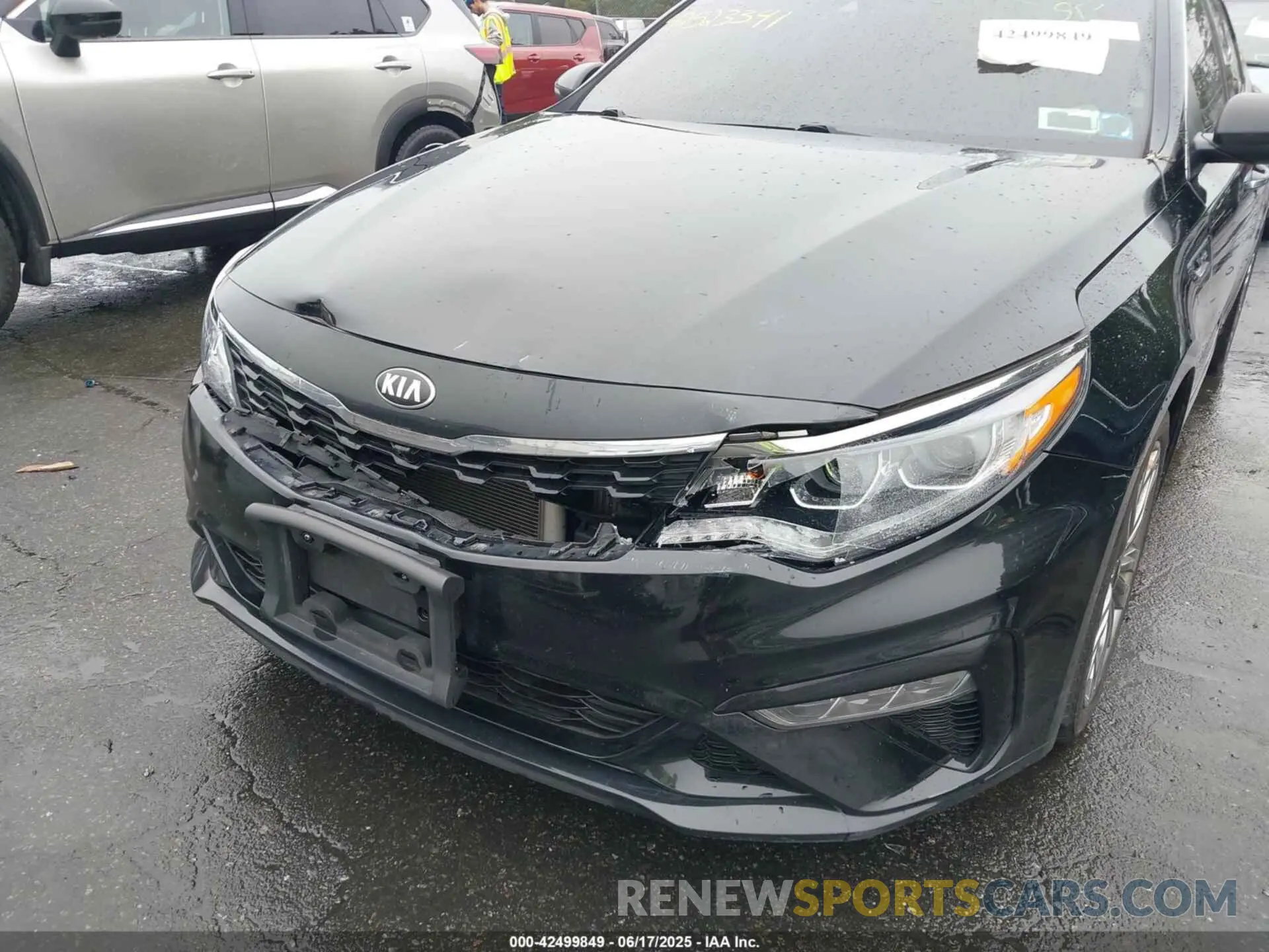 6 Photograph of a damaged car 5XXGV4L28KG306871 KIA OPTIMA 2019