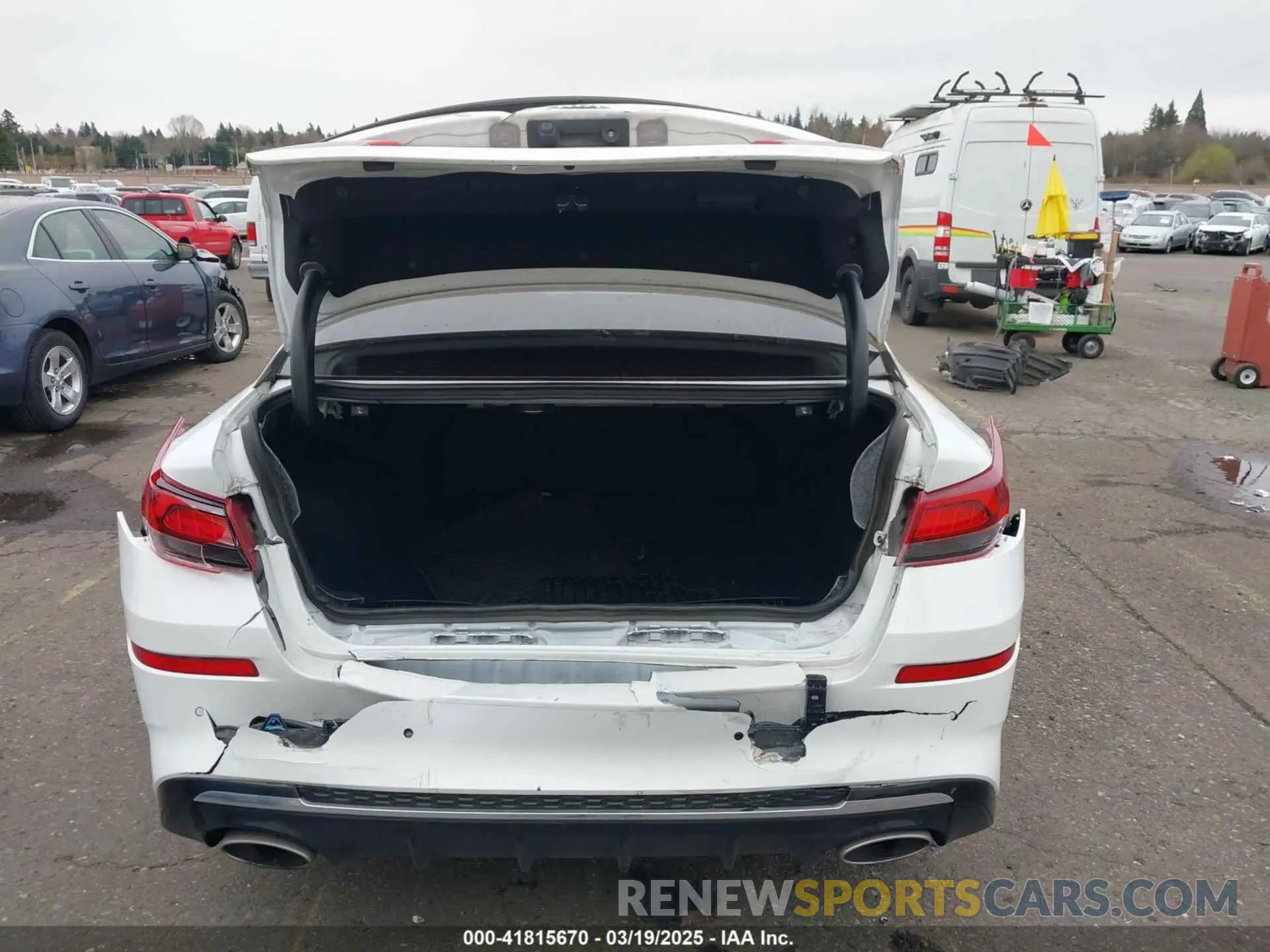 16 Photograph of a damaged car 5XXGW4L24KG313474 KIA OPTIMA 2019