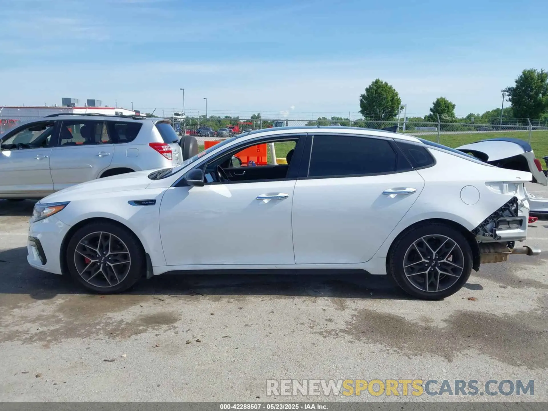 15 Photograph of a damaged car 5XXGW4L2XKG361934 KIA OPTIMA 2019